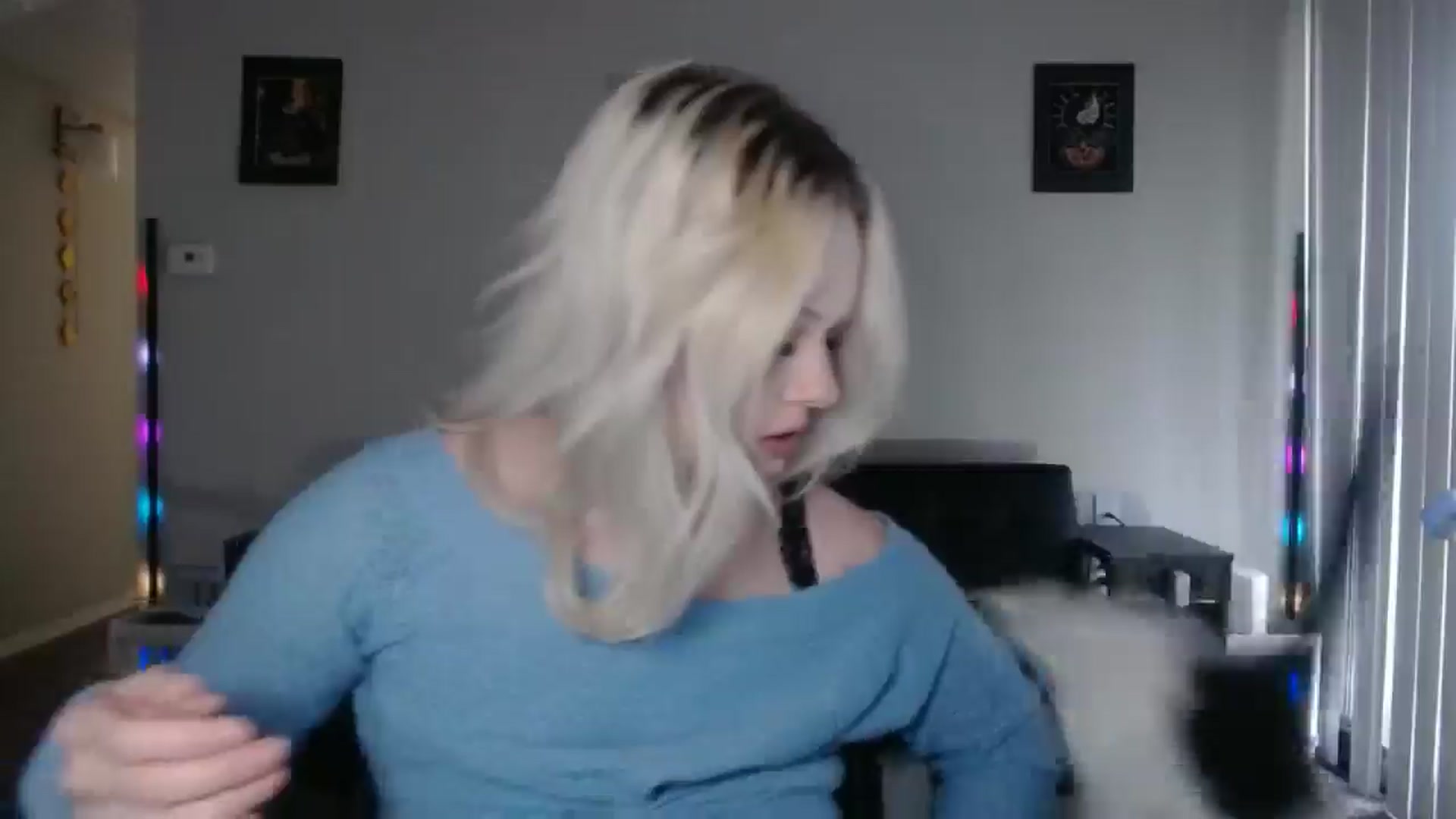 Gallery image thumbnail from thtoneblonde's myfreecams stream on, 01/02/2026, 16:21 image 16 of 20