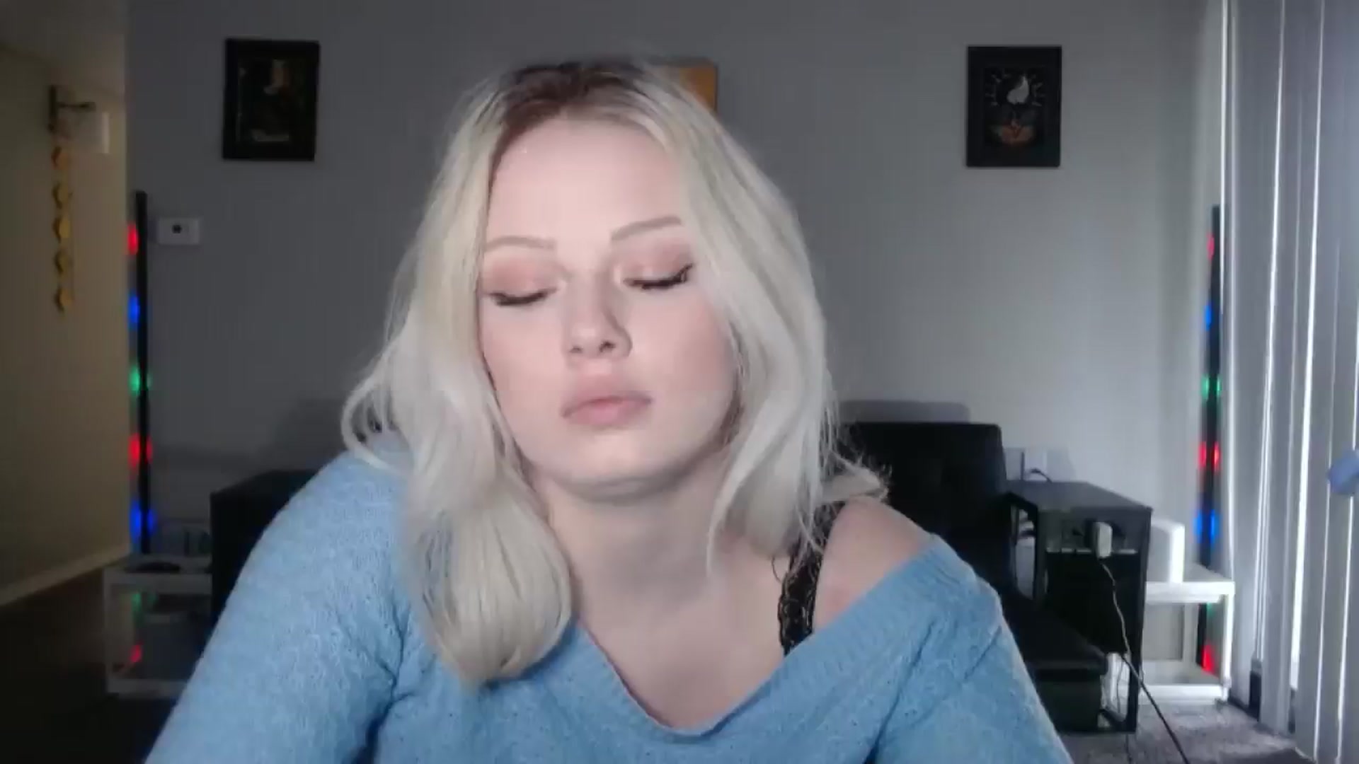 Gallery image thumbnail from thtoneblonde's myfreecams stream on, 01/02/2026, 16:21 image 17 of 20