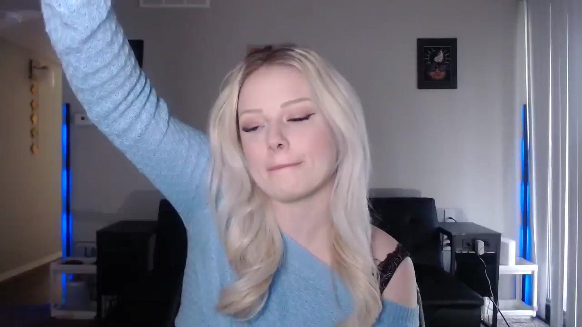 Gallery image thumbnail from thtoneblonde's myfreecams stream on, 01/02/2026, 16:21 image 7 of 20