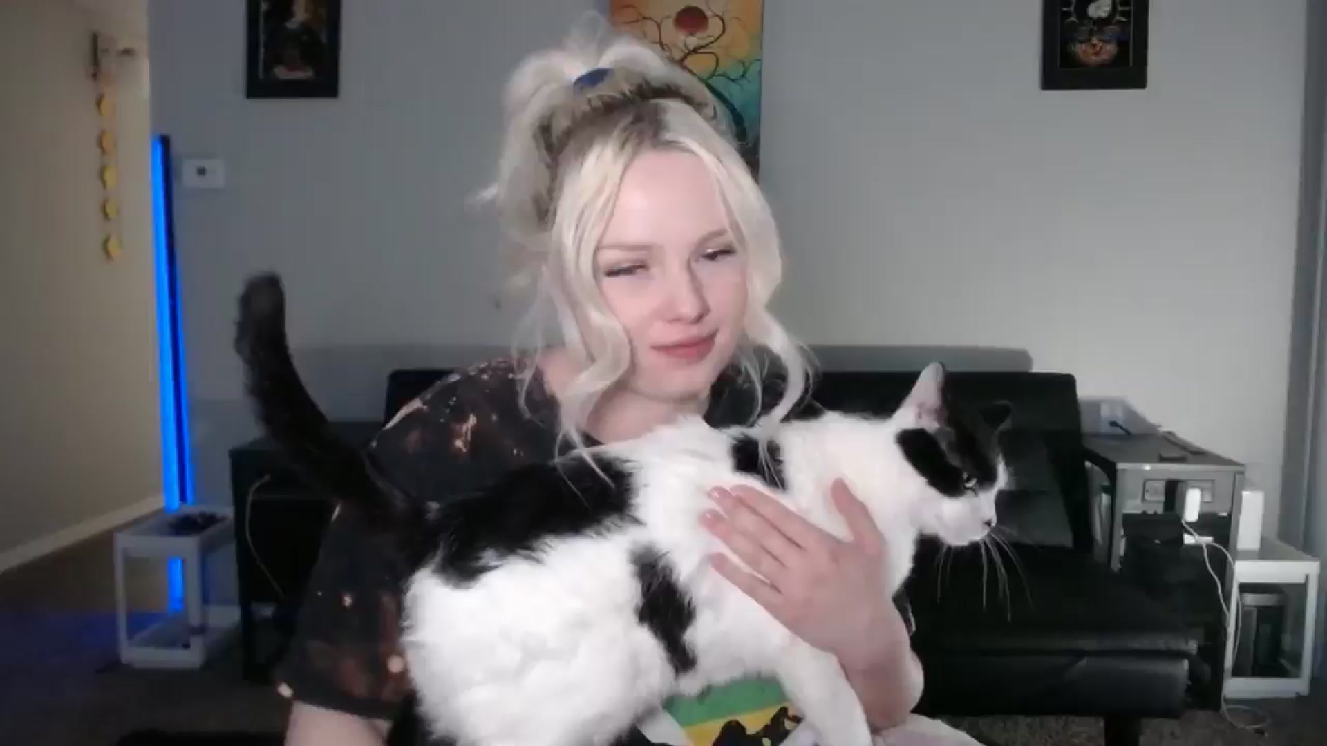 Gallery image thumbnail from thtoneblonde's myfreecams stream on, 03/02/2026, 01:08 image 19 of 20