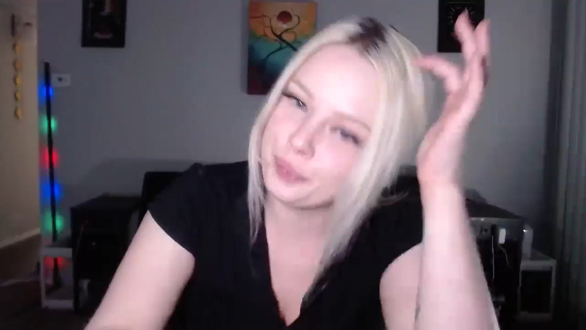 Gallery image thumbnail from thtoneblonde's myfreecams stream on, 03/06/2026, 01:28 image 1 of 20