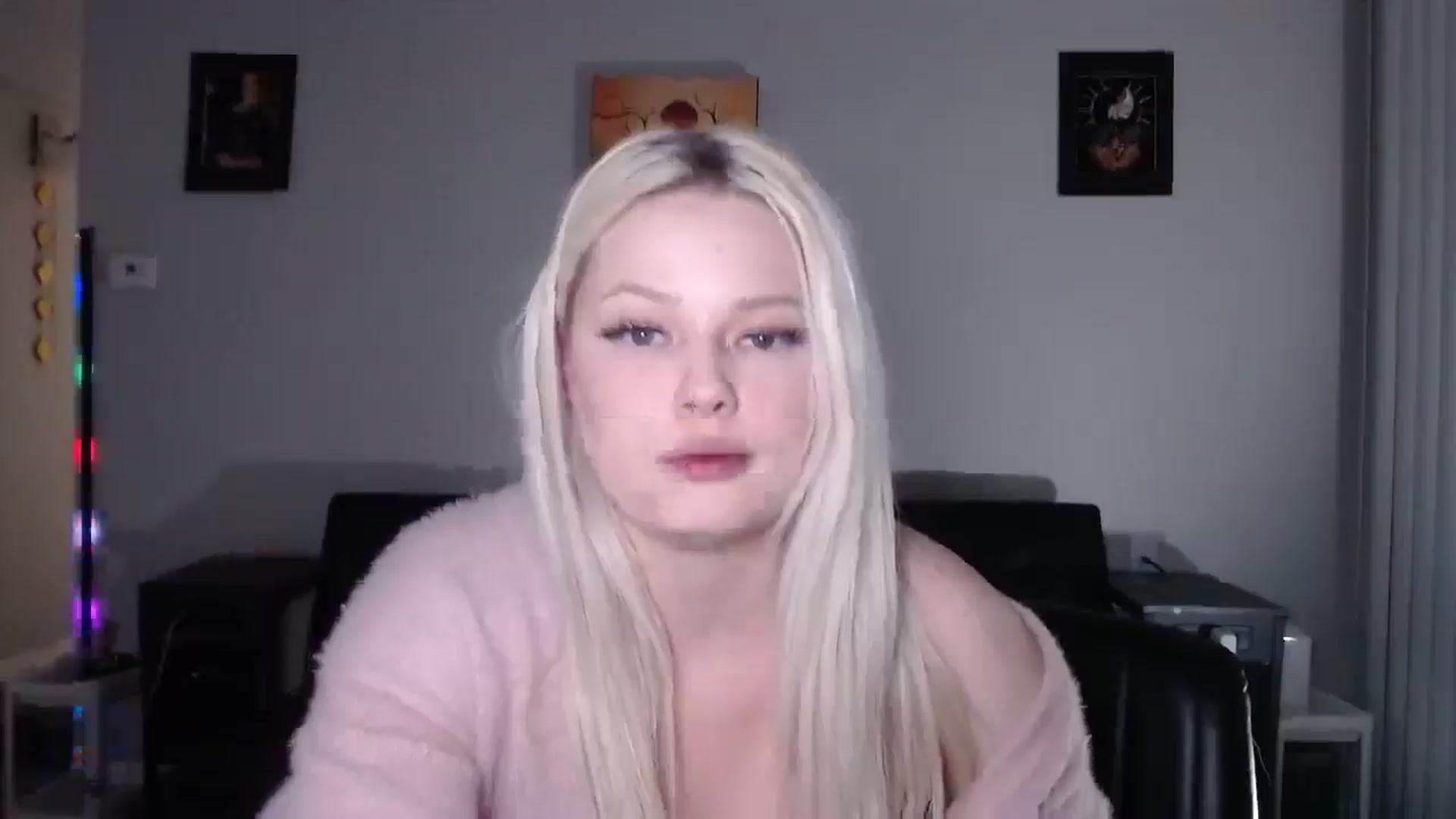 Gallery image thumbnail from thtoneblonde's myfreecams stream on, 03/06/2026, 12:16 image 4 of 20