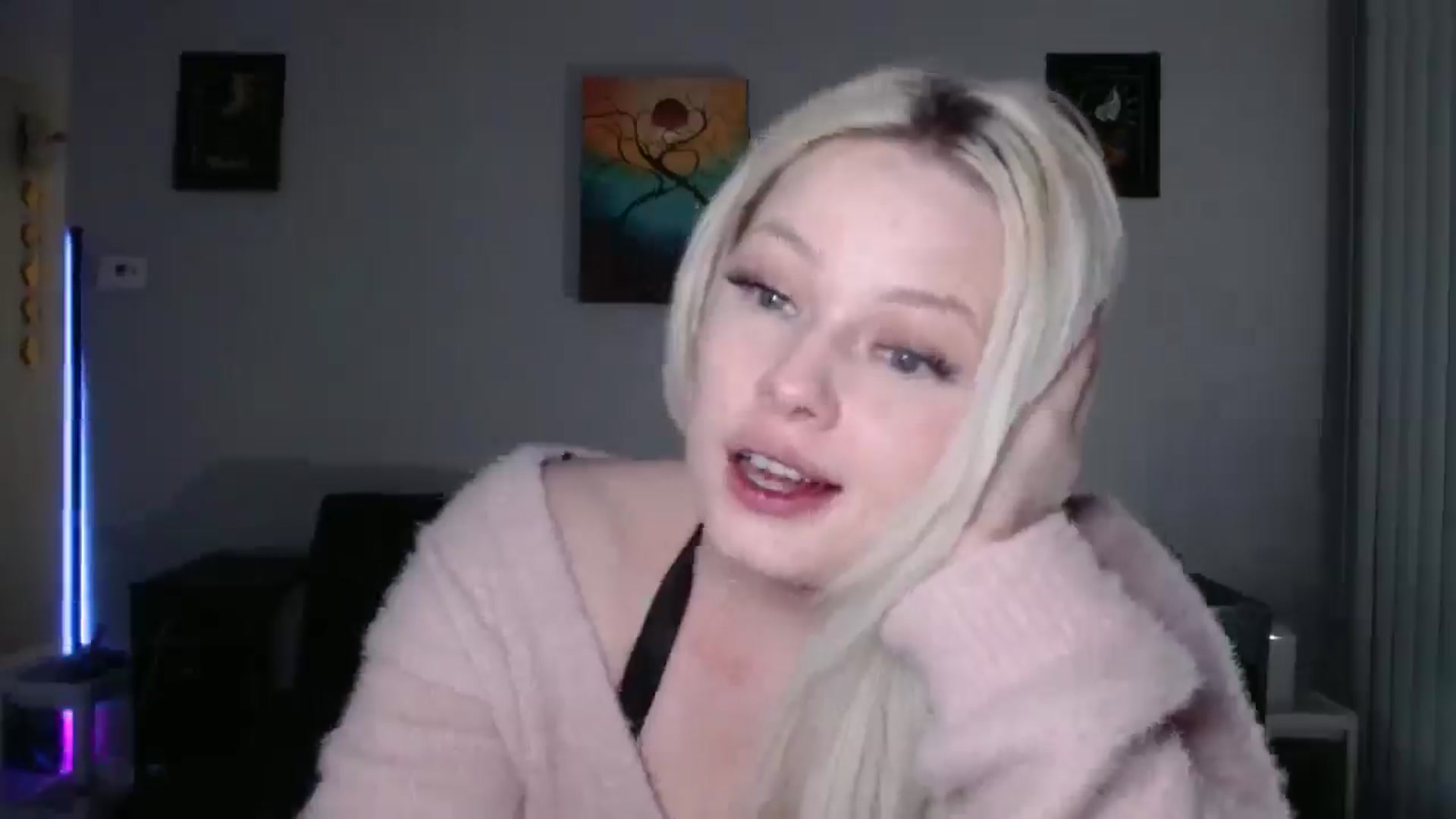 Gallery image thumbnail from thtoneblonde's myfreecams stream on, 03/06/2026, 12:16 image 8 of 20