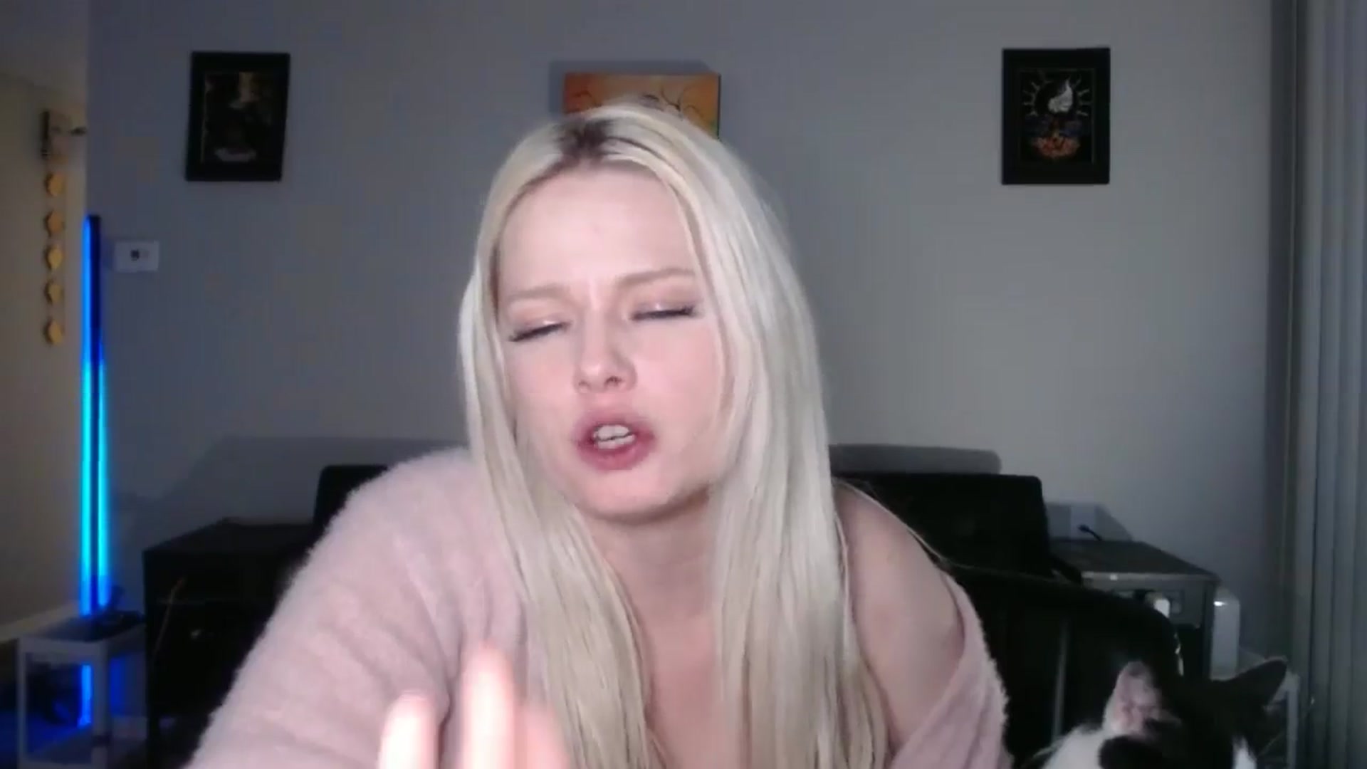 Gallery image thumbnail from thtoneblonde's myfreecams stream on, 03/06/2026, 12:16 image 5 of 20