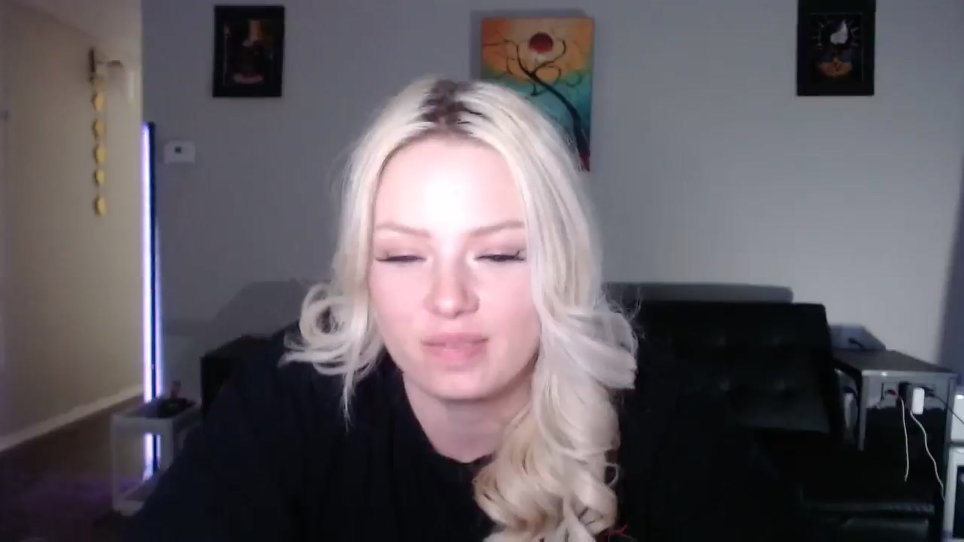Gallery image thumbnail from thtoneblonde's myfreecams stream on, 03/08/2026, 09:02 image 7 of 20