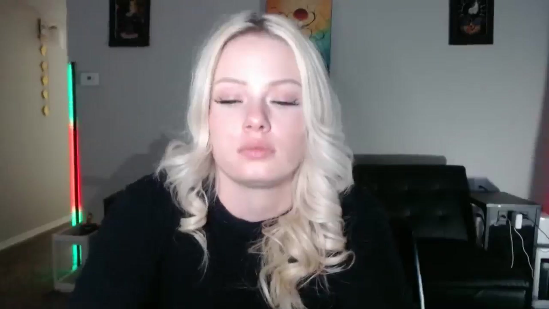 Gallery image thumbnail from thtoneblonde's myfreecams stream on, 03/08/2026, 09:02 image 19 of 20