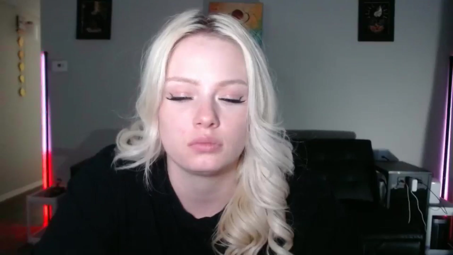 Gallery image thumbnail from thtoneblonde's myfreecams stream on, 03/08/2026, 09:02 image 10 of 20
