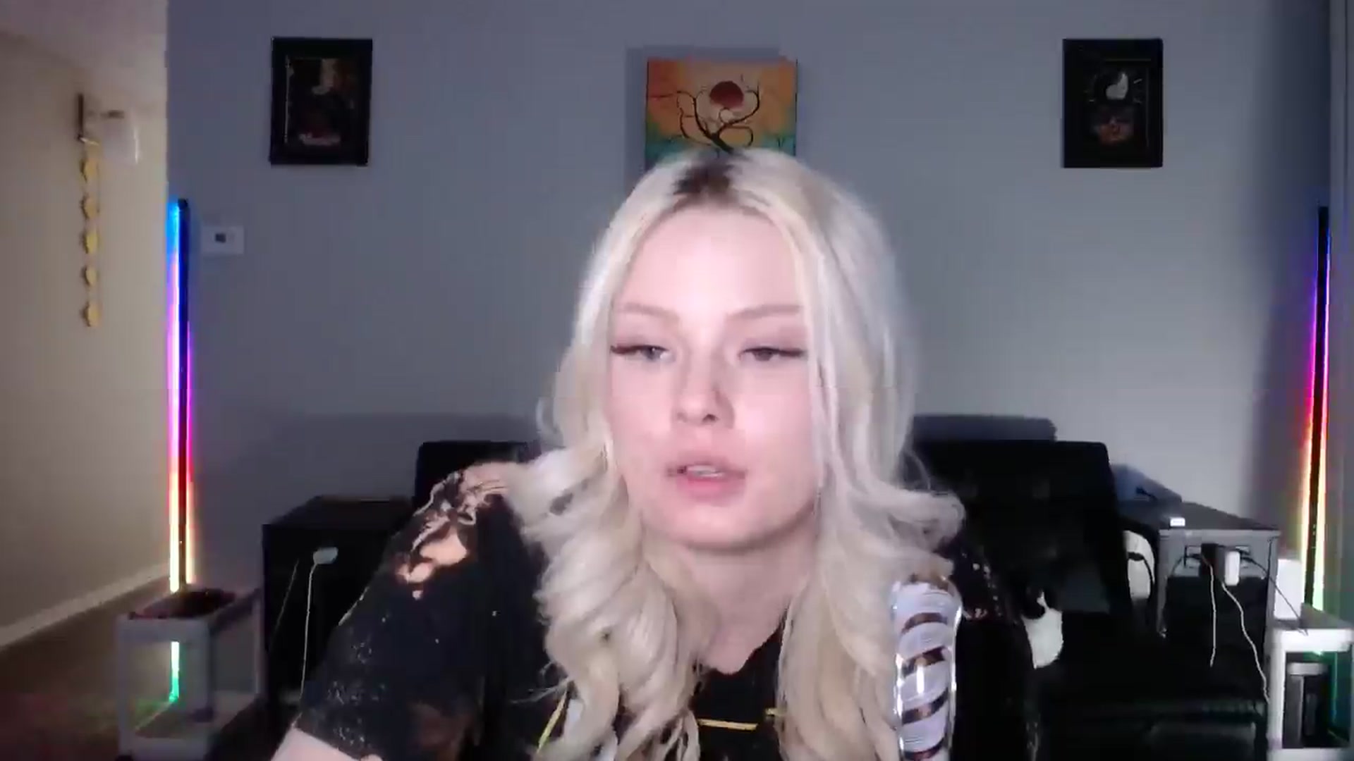 Gallery image thumbnail from thtoneblonde's myfreecams stream on, 03/10/2026, 02:10 image 9 of 20