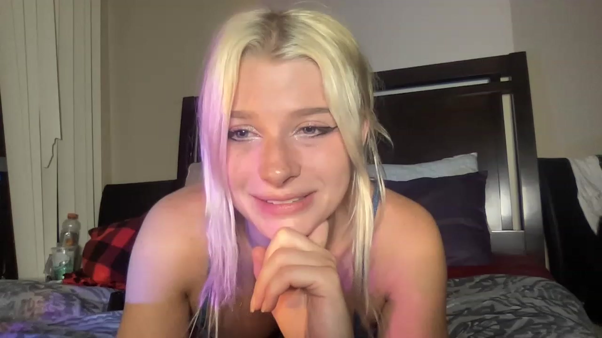 Gallery image thumbnail from thtqunt's myfreecams stream on, 06/05/2023, 04:16 image 11 of 20