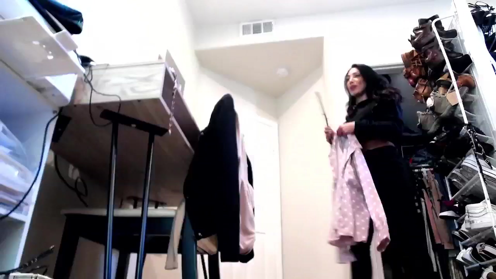 Gallery image thumbnail from tianad143's myfreecams stream on, 02/18/2025, 19:10 image 20 of 20