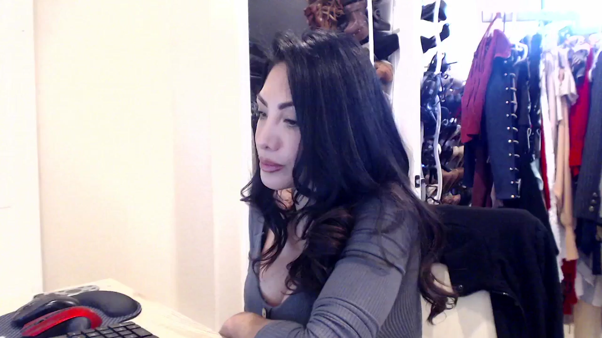 Gallery image thumbnail from tianad143's myfreecams stream on, 02/27/2025, 02:49 image 8 of 20