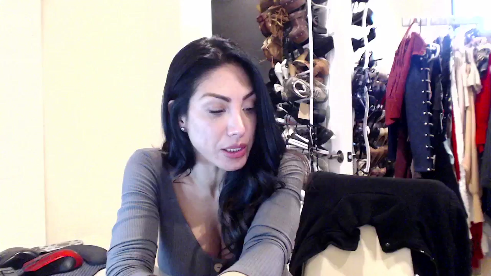 Gallery image thumbnail from tianad143's myfreecams stream on, 02/27/2025, 02:49 image 15 of 20