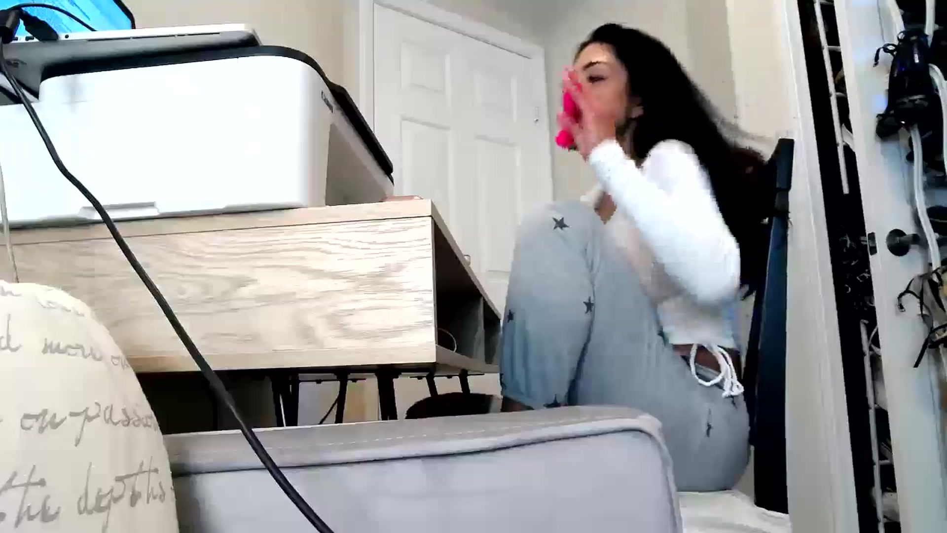 Gallery image thumbnail from tianad143's myfreecams stream on, 03/10/2025, 17:13 image 5 of 20