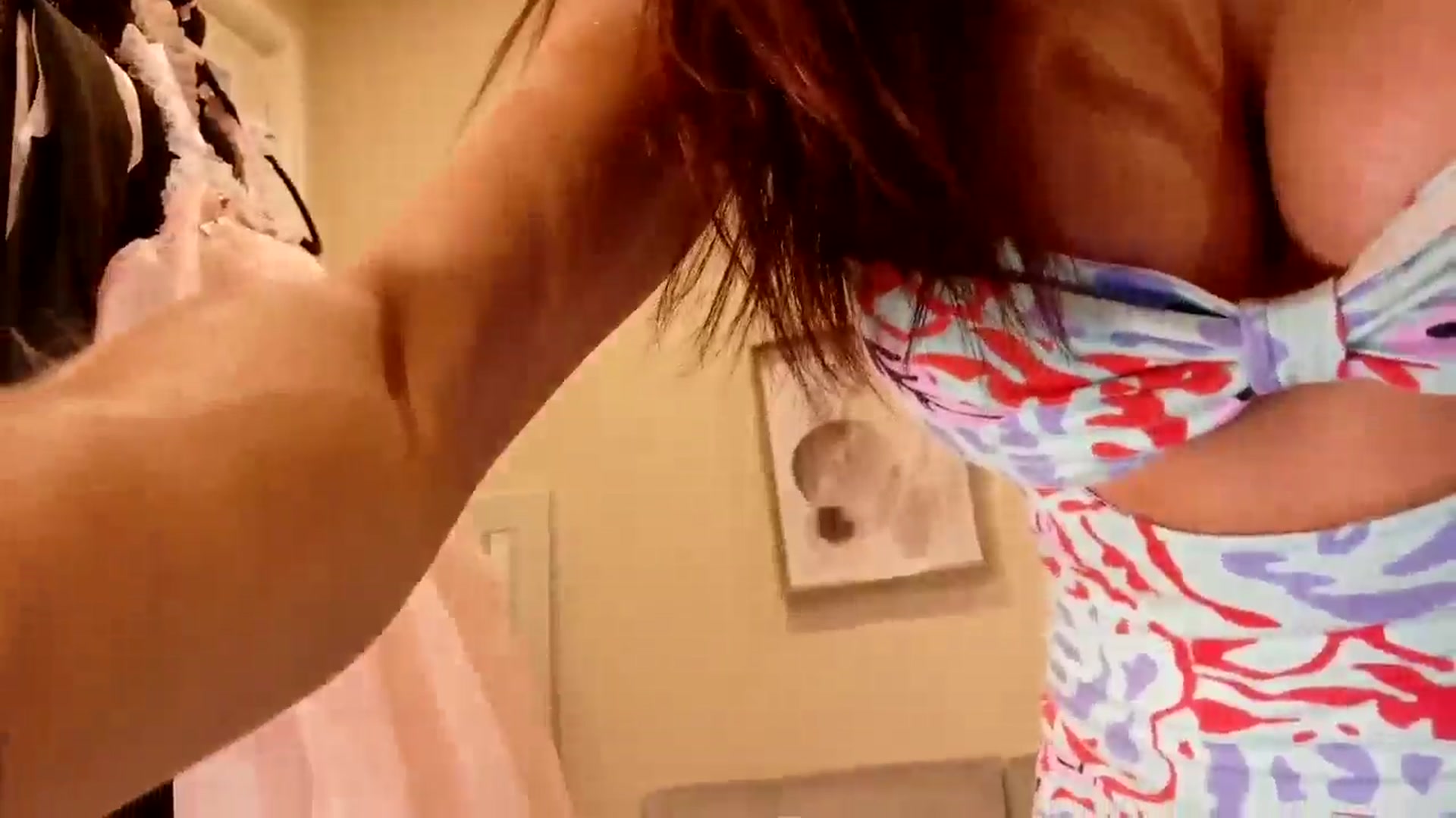 Gallery image thumbnail from tianad143's myfreecams stream on, 03/21/2025, 04:59 image 2 of 20