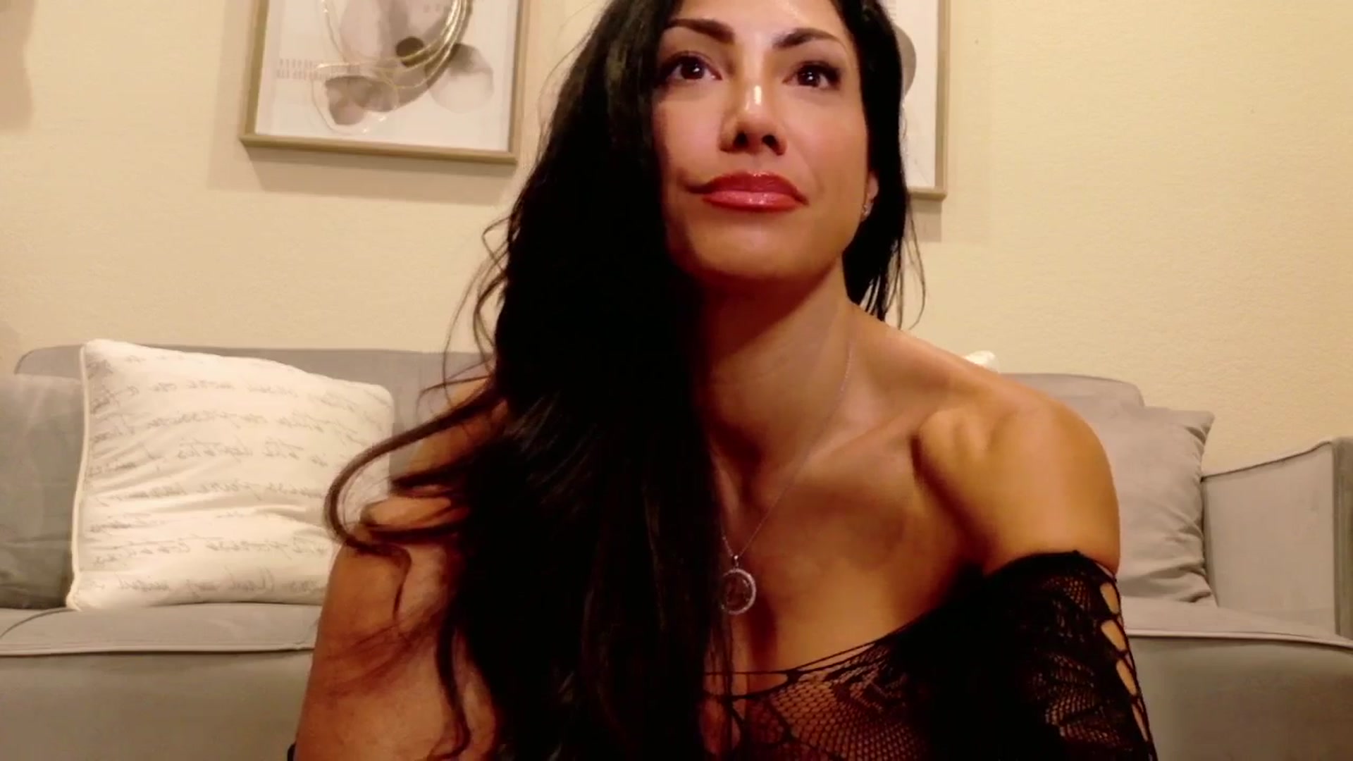 Gallery image thumbnail from tianad143's myfreecams stream on, 05/24/2025, 04:18 image 3 of 20