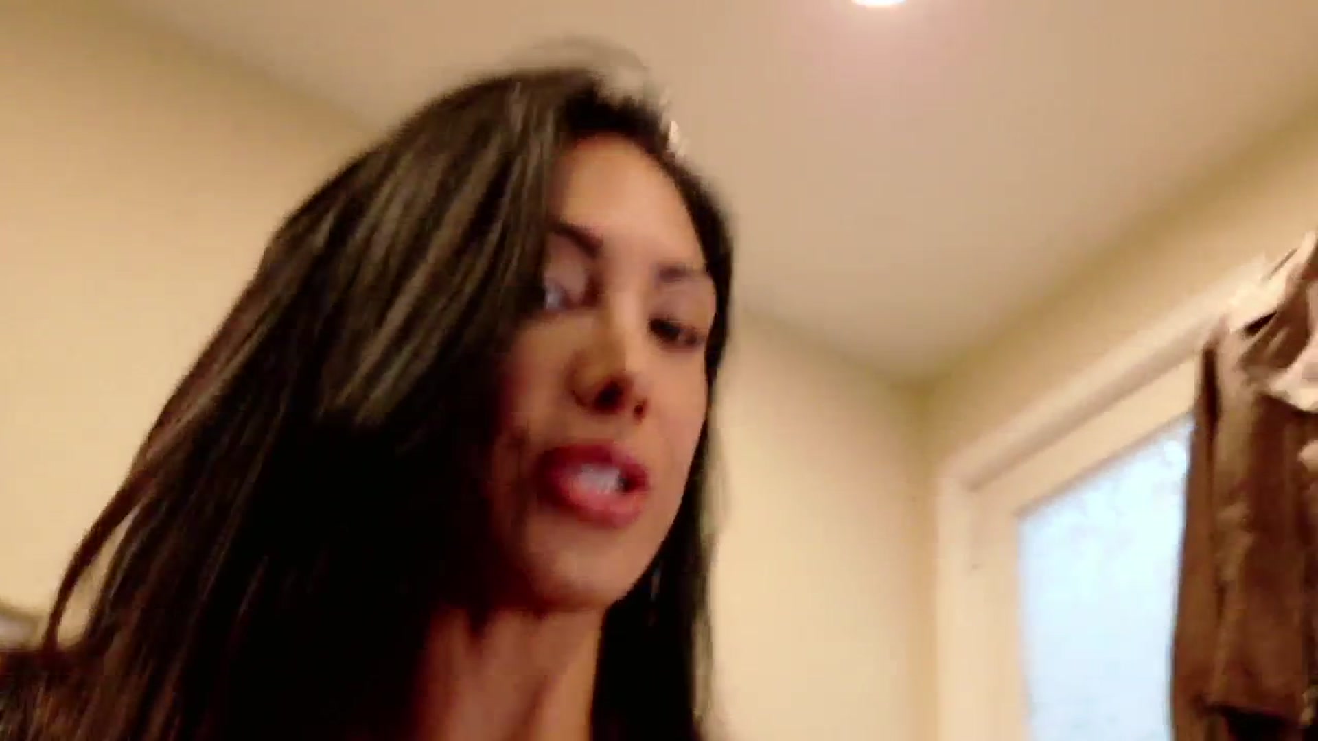 Gallery image thumbnail from tianad143's myfreecams stream on, 05/28/2025, 02:24 image 17 of 20