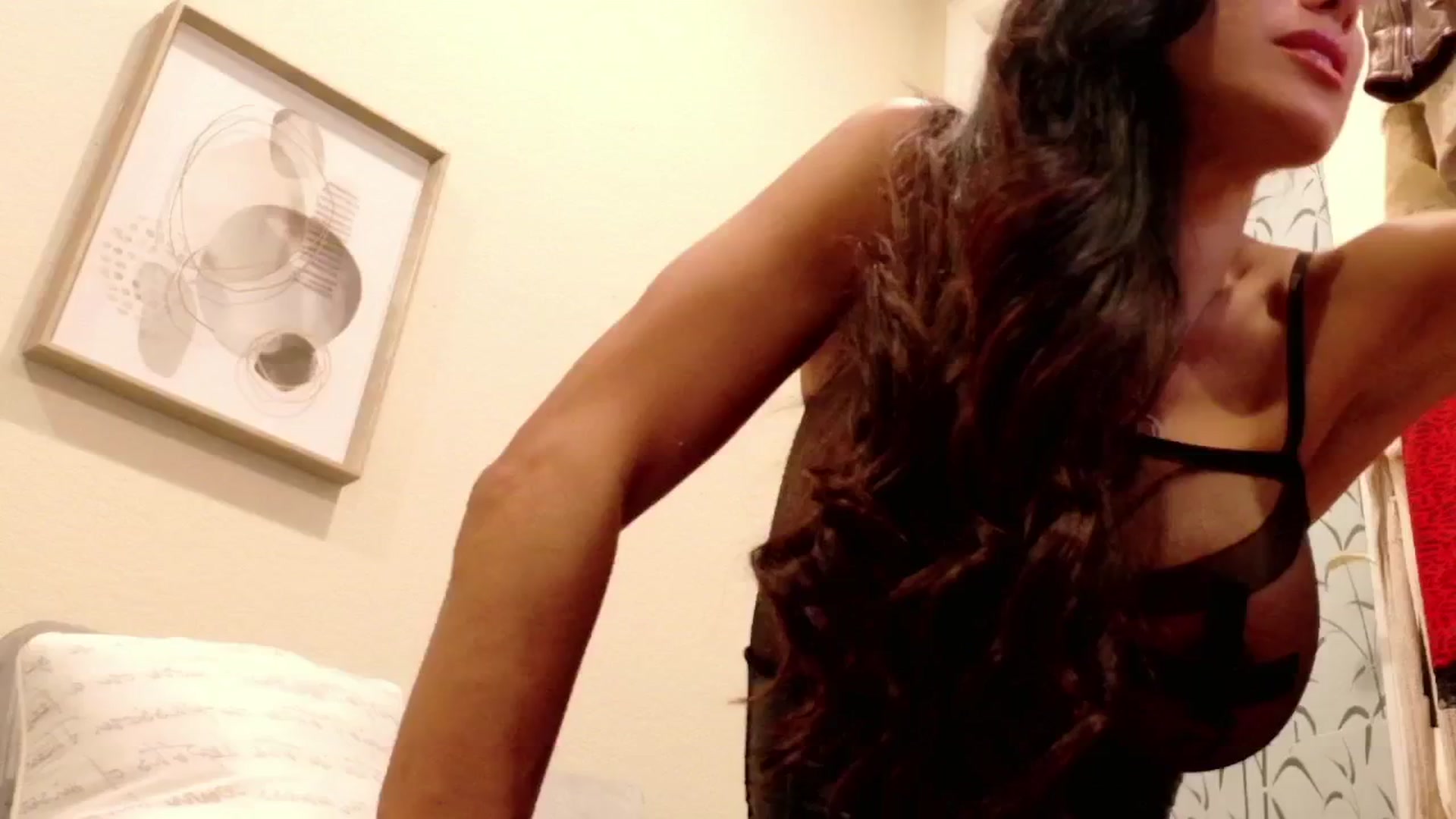 Gallery image thumbnail from tianad143's myfreecams stream on, 06/07/2025, 05:15 image 12 of 20