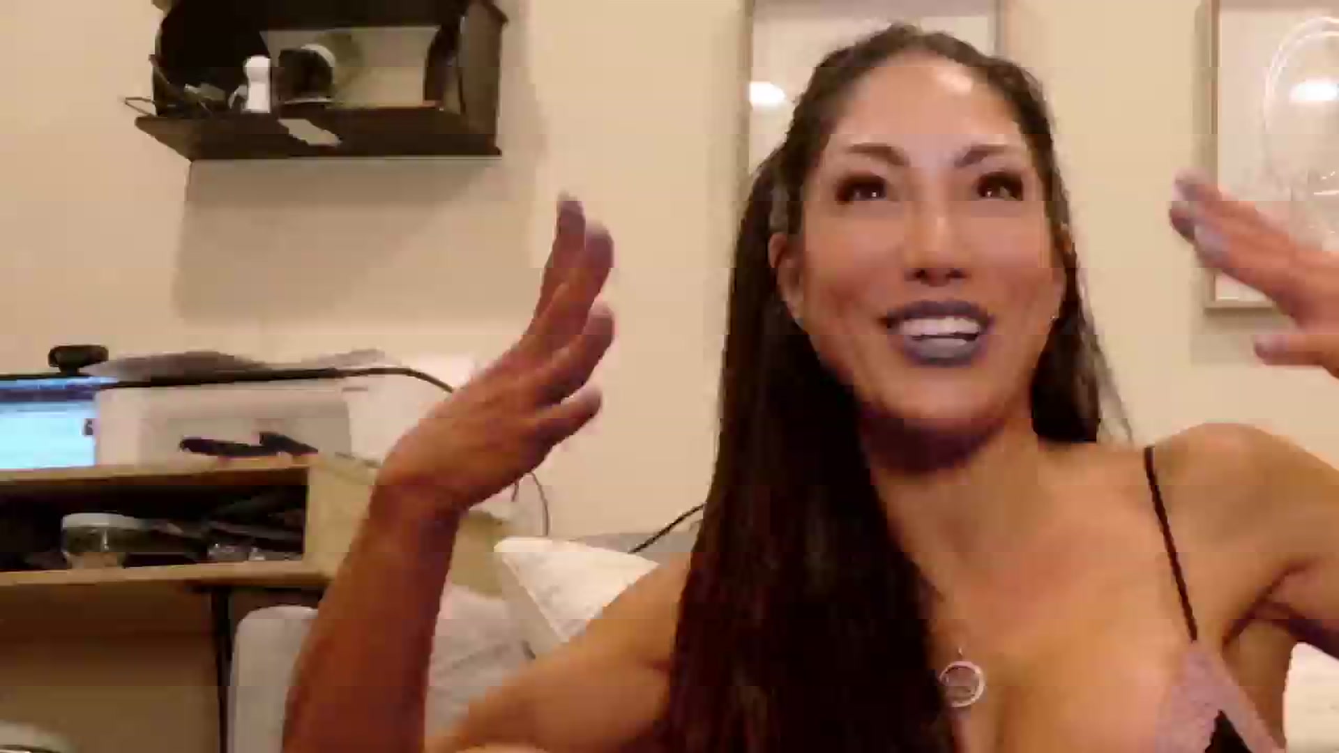 Gallery image thumbnail from tianad143's myfreecams stream on, 06/25/2025, 05:37 image 19 of 20