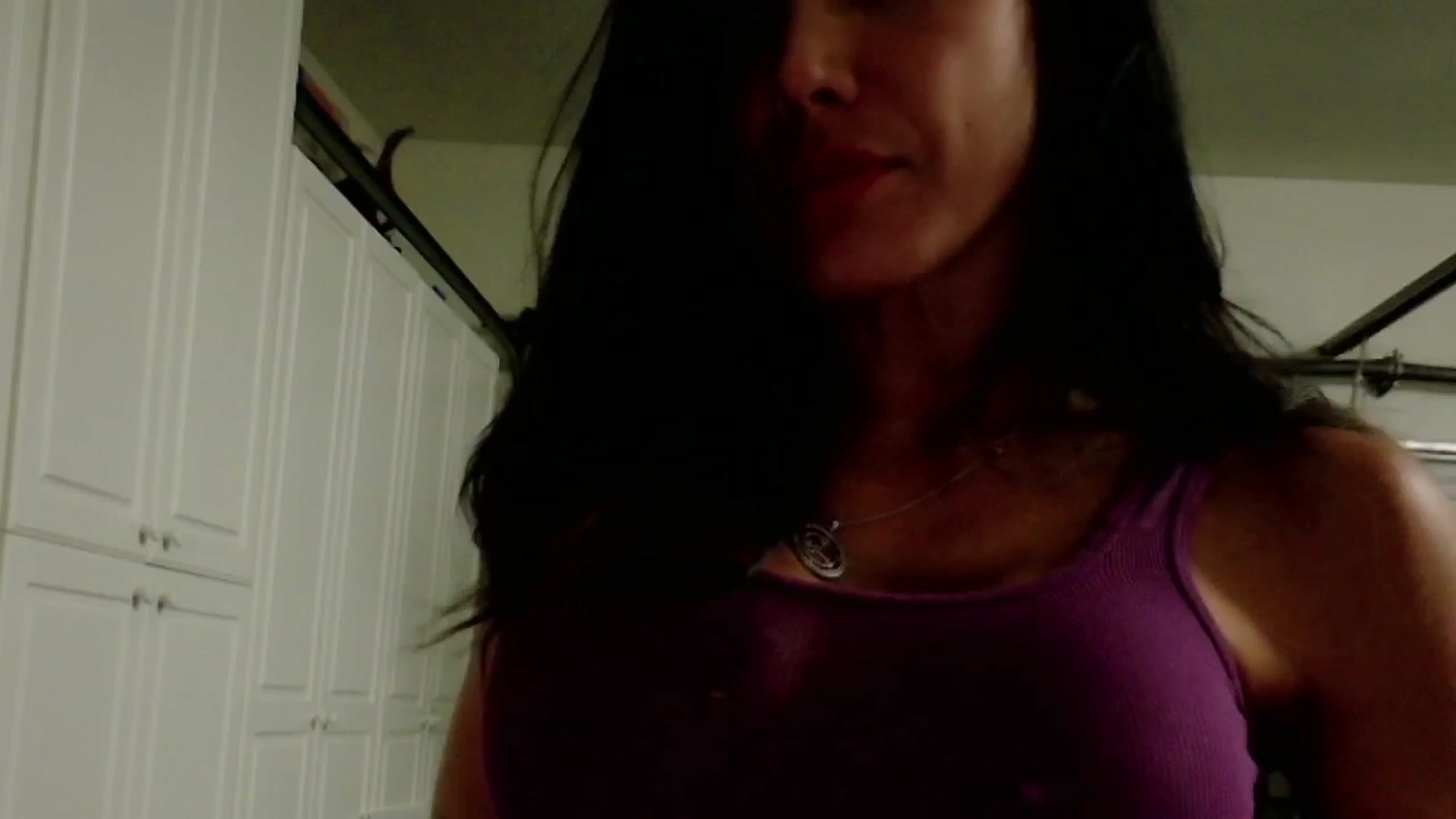 Gallery image thumbnail from tianad143's myfreecams stream on, 07/10/2025, 10:49 image 20 of 20