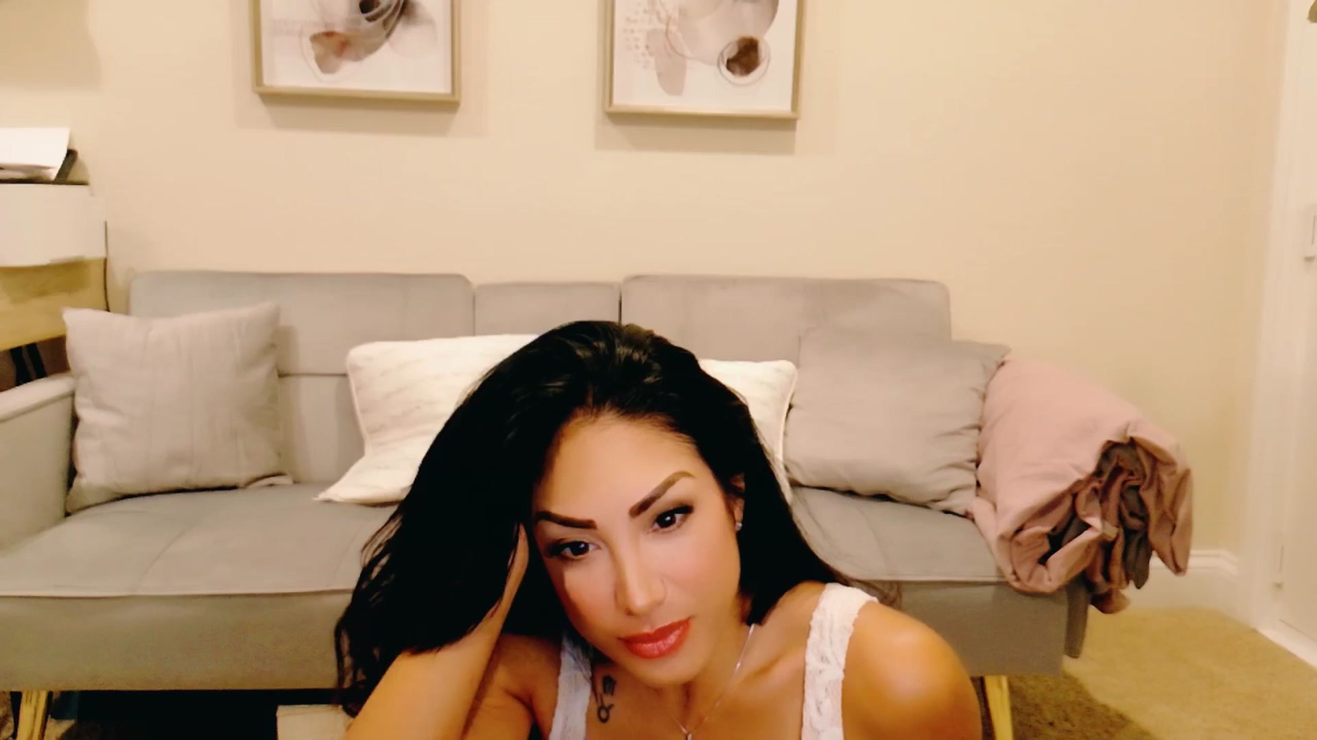 Gallery image thumbnail from tianad143's myfreecams stream on, 08/26/2025, 04:01 image 1 of 20