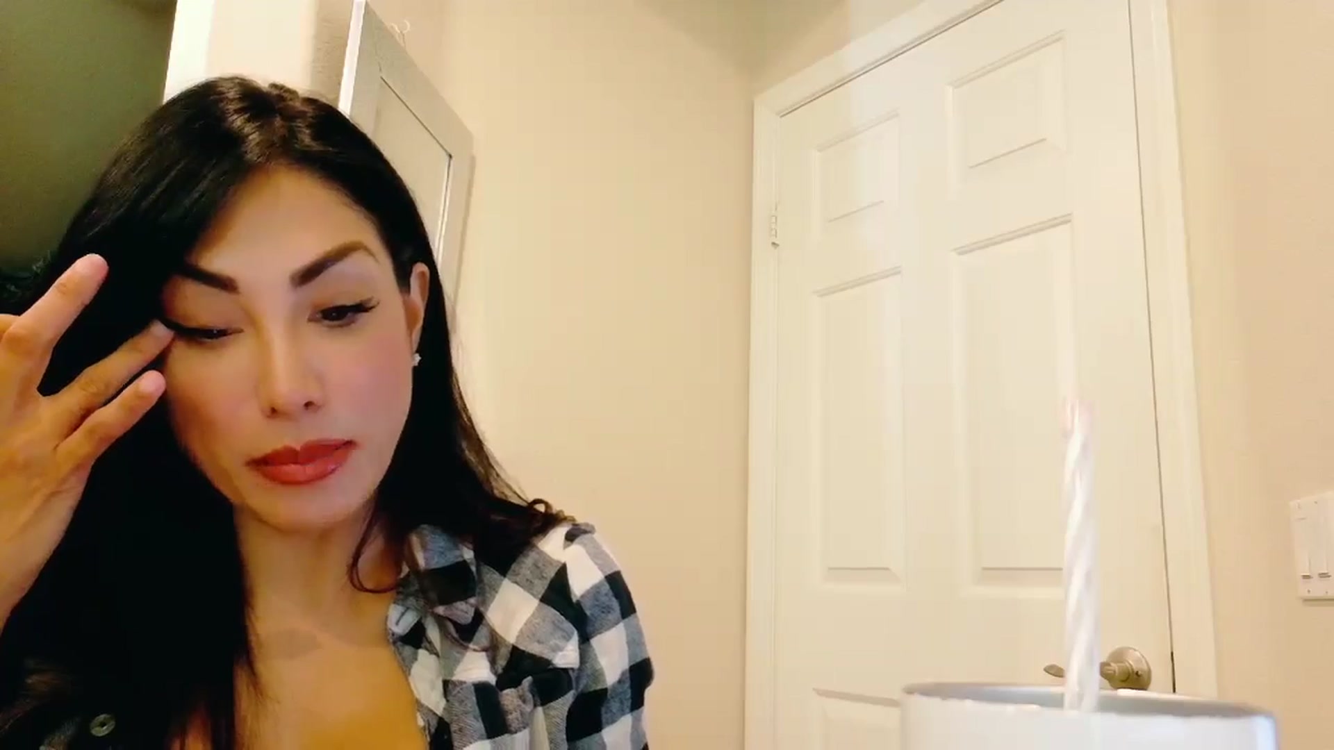 Gallery image thumbnail from tianad143's myfreecams stream on, 09/15/2025, 22:02 image 18 of 20