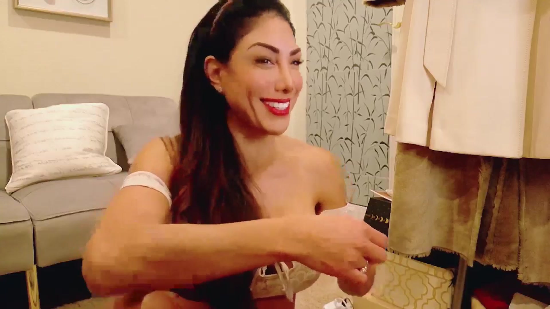 Gallery image thumbnail from tianad143's myfreecams stream on, 10/28/2025, 10:47 image 8 of 20