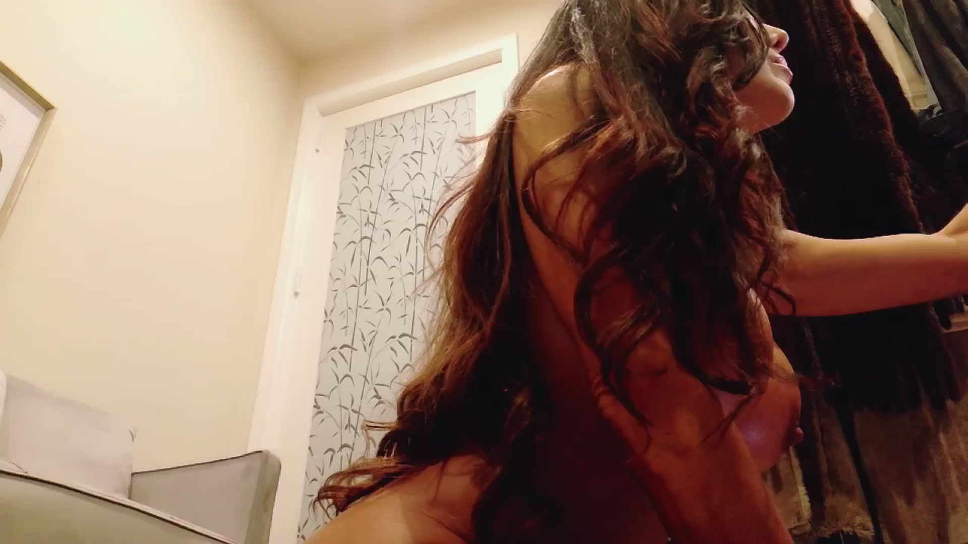 Gallery image thumbnail from tianad143's myfreecams stream on, 11/26/2025, 07:06 image 10 of 20