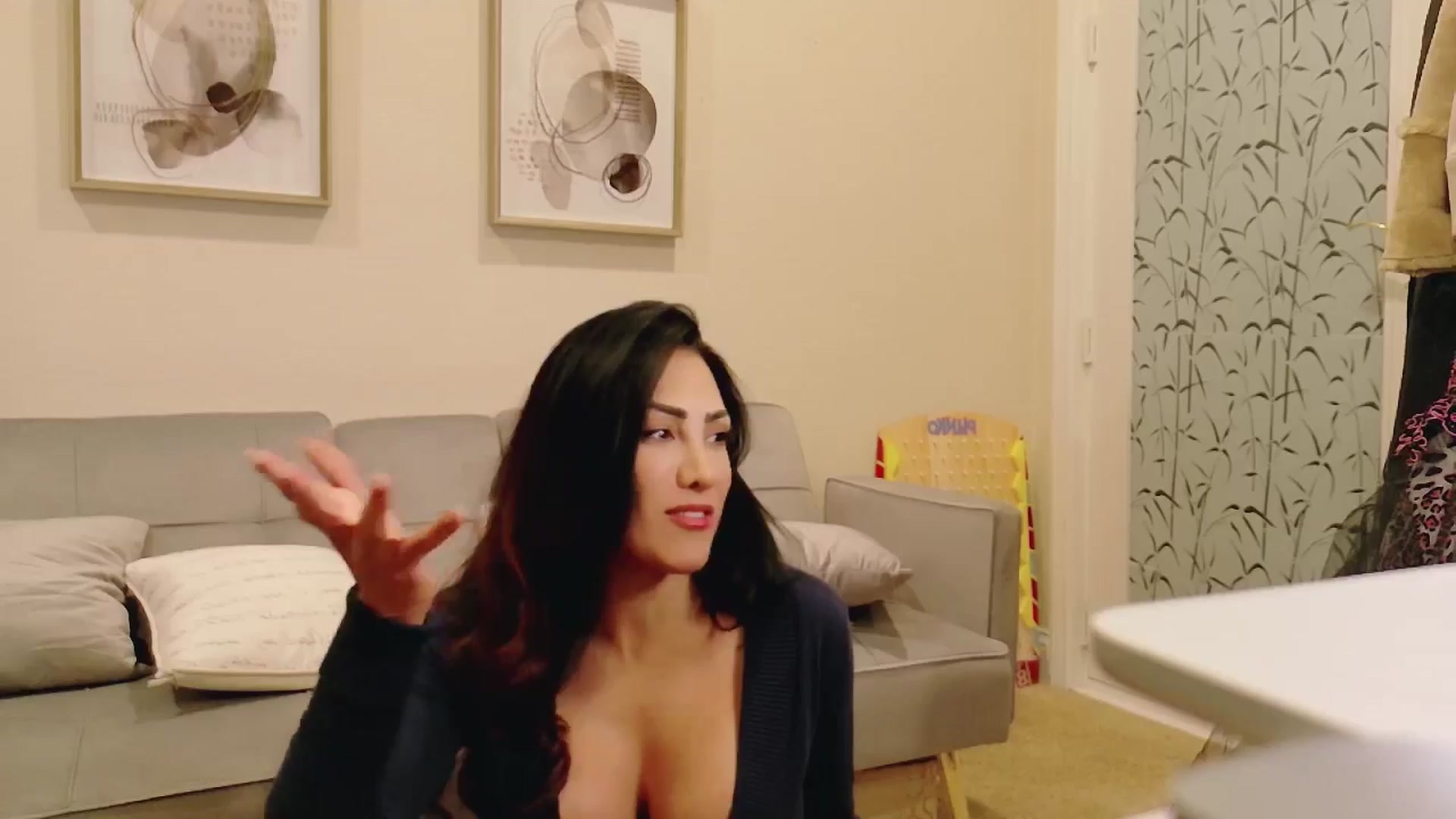 Gallery image thumbnail from tianad143's myfreecams stream on, 01/08/2026, 09:56 image 11 of 20