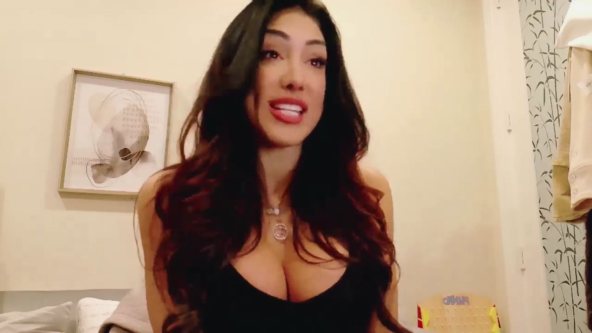 Gallery image thumbnail from tianad143's myfreecams stream on, 01/17/2026, 11:43 image 11 of 20