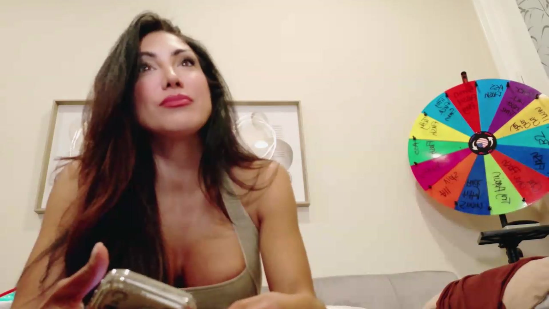 Gallery image thumbnail from tianad143's myfreecams stream on, 05/24/2026, 04:08 image 18 of 20