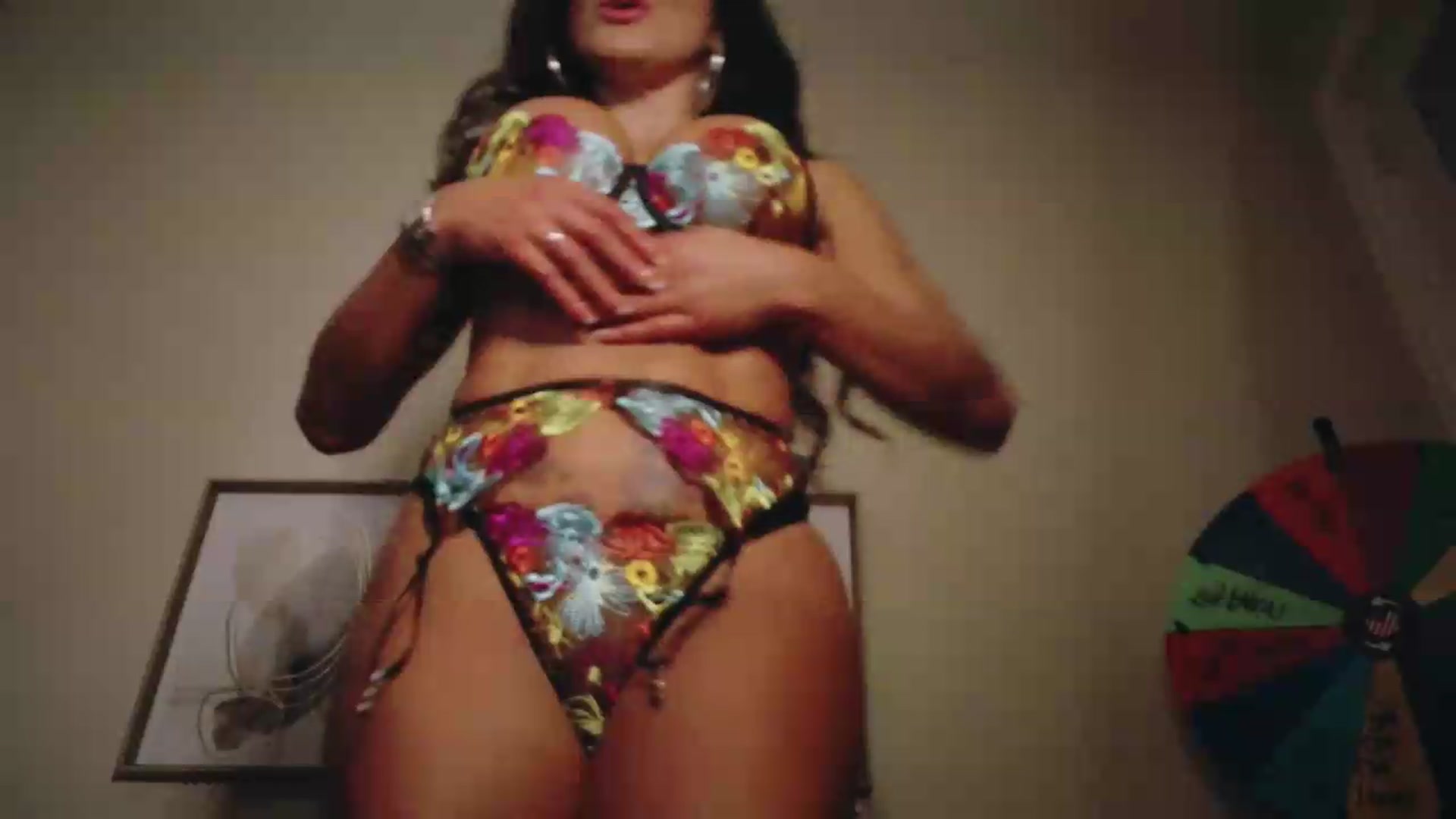 Gallery image thumbnail from tianad143's myfreecams stream on, 05/30/2026, 07:07 image 3 of 20