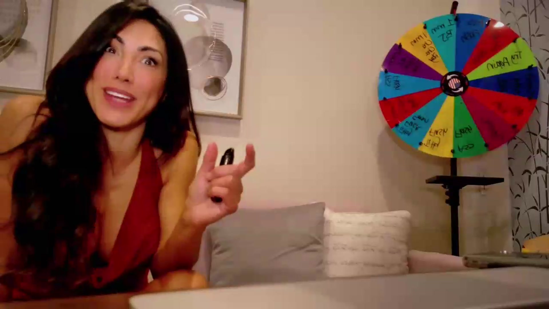 Gallery image thumbnail from tianad143's myfreecams stream on, 06/10/2026, 05:38 image 6 of 20