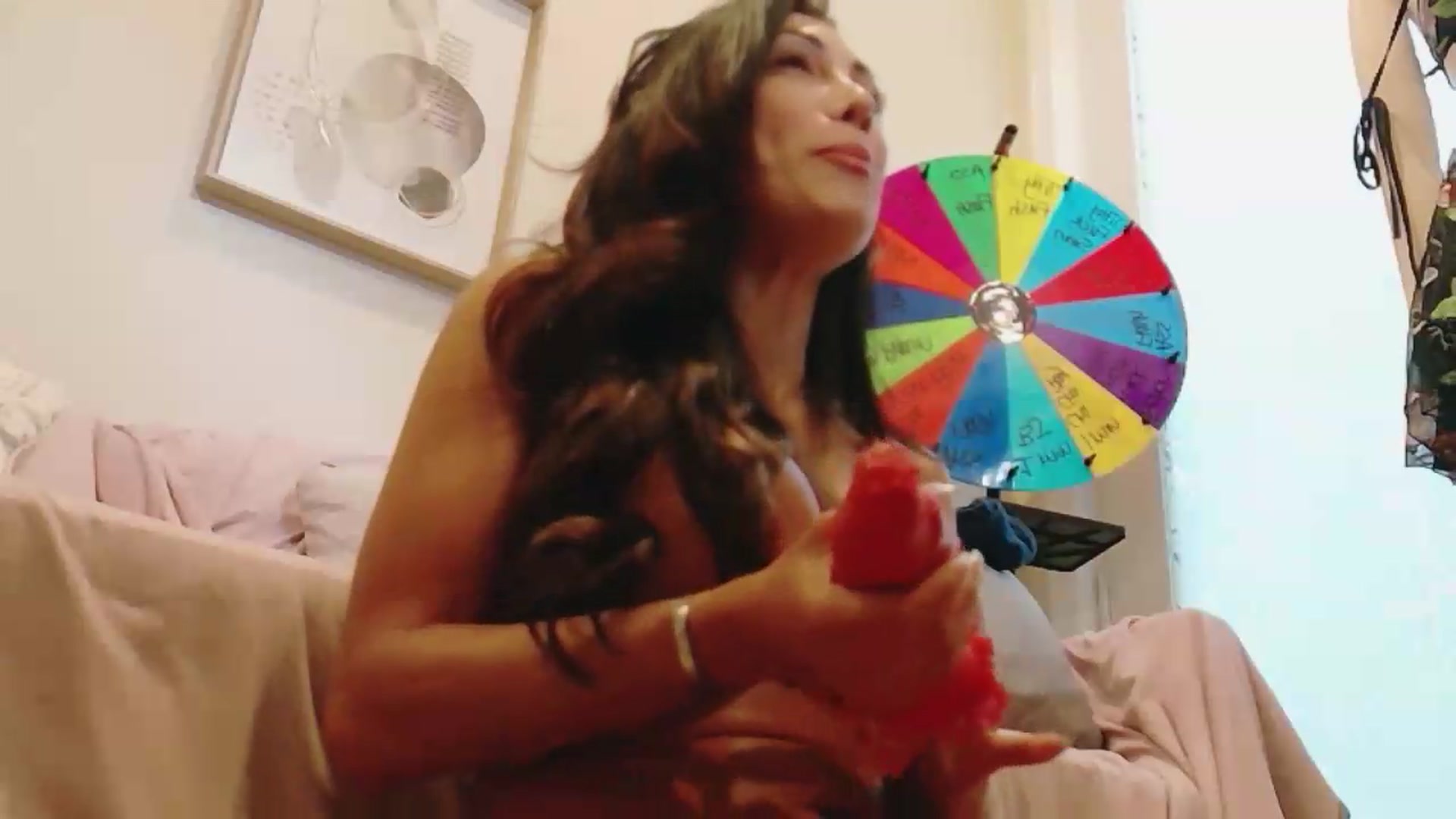 Gallery image thumbnail from tianad143's myfreecams stream on, 07/04/2026, 24:58 image 2 of 20