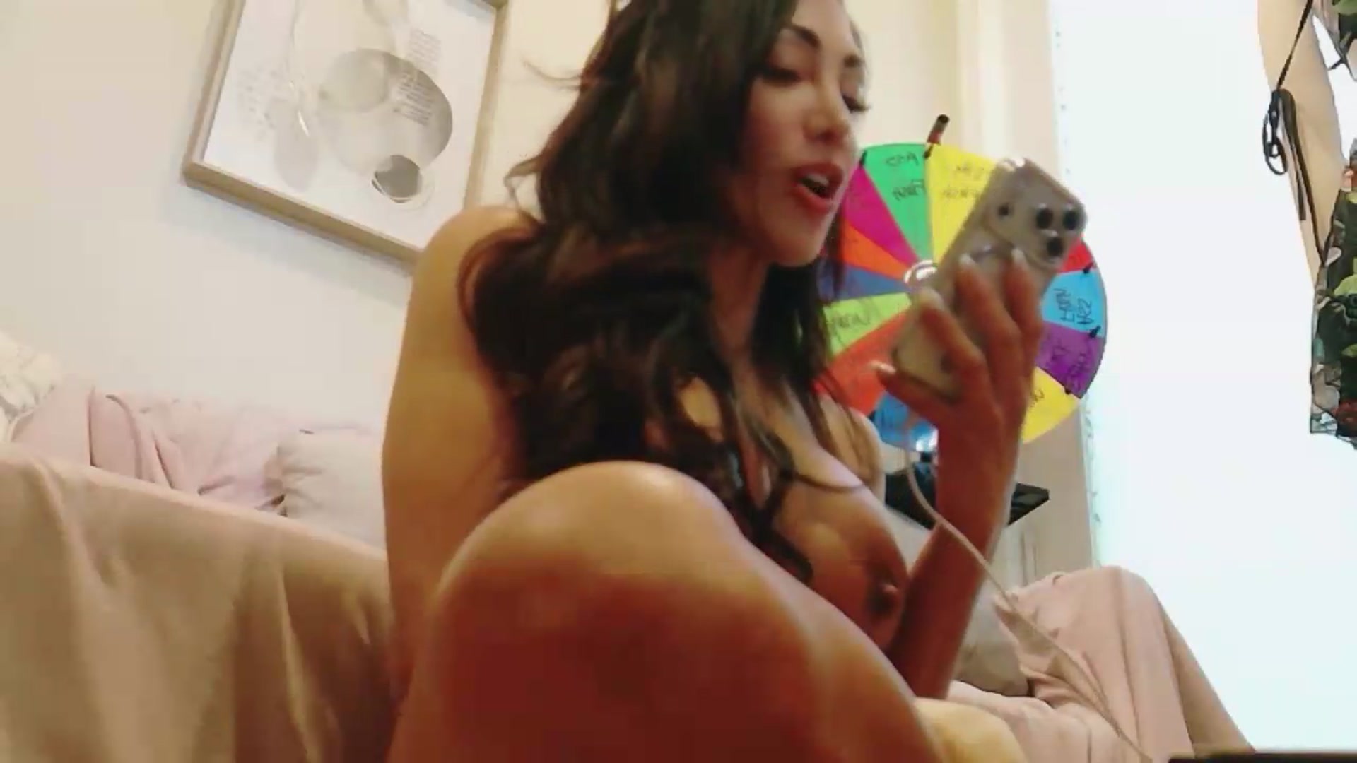 Gallery image thumbnail from tianad143's myfreecams stream on, 07/04/2026, 24:58 image 6 of 20