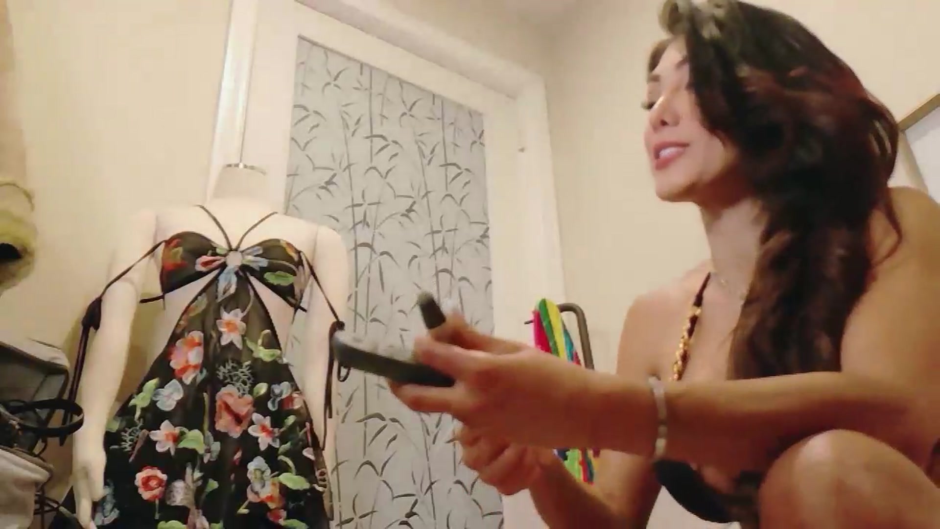 Gallery image thumbnail from tianad143's myfreecams stream on, 07/08/2026, 05:23 image 12 of 20