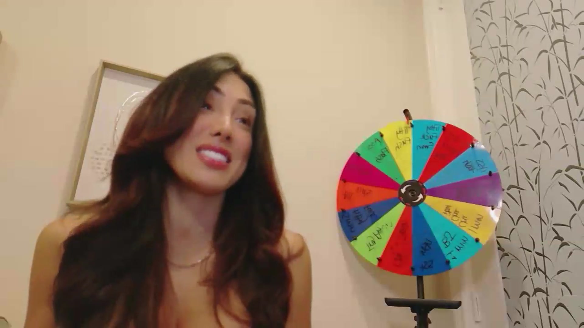 Gallery image thumbnail from tianad143's myfreecams stream on, 08/06/2026, 06:59 image 8 of 20