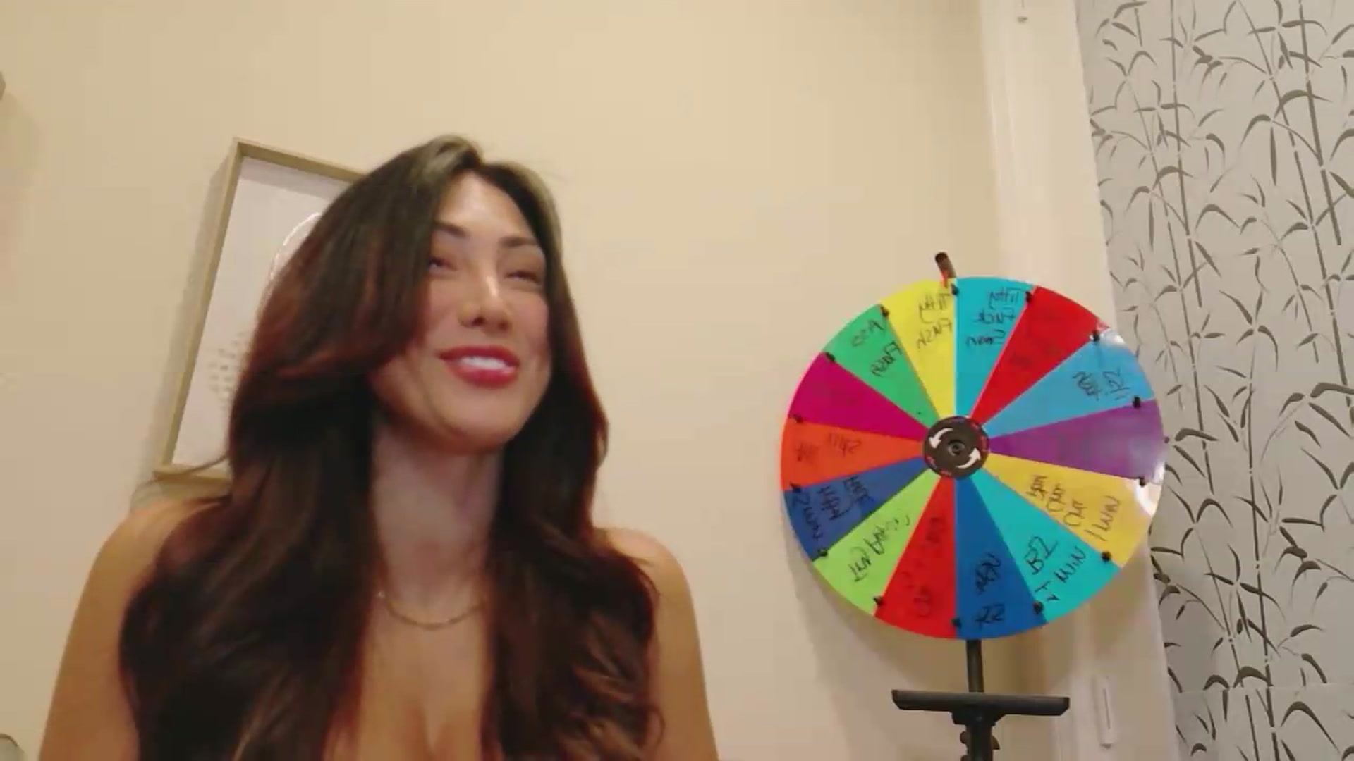 Gallery image thumbnail from tianad143's myfreecams stream on, 08/06/2026, 06:59 image 10 of 20