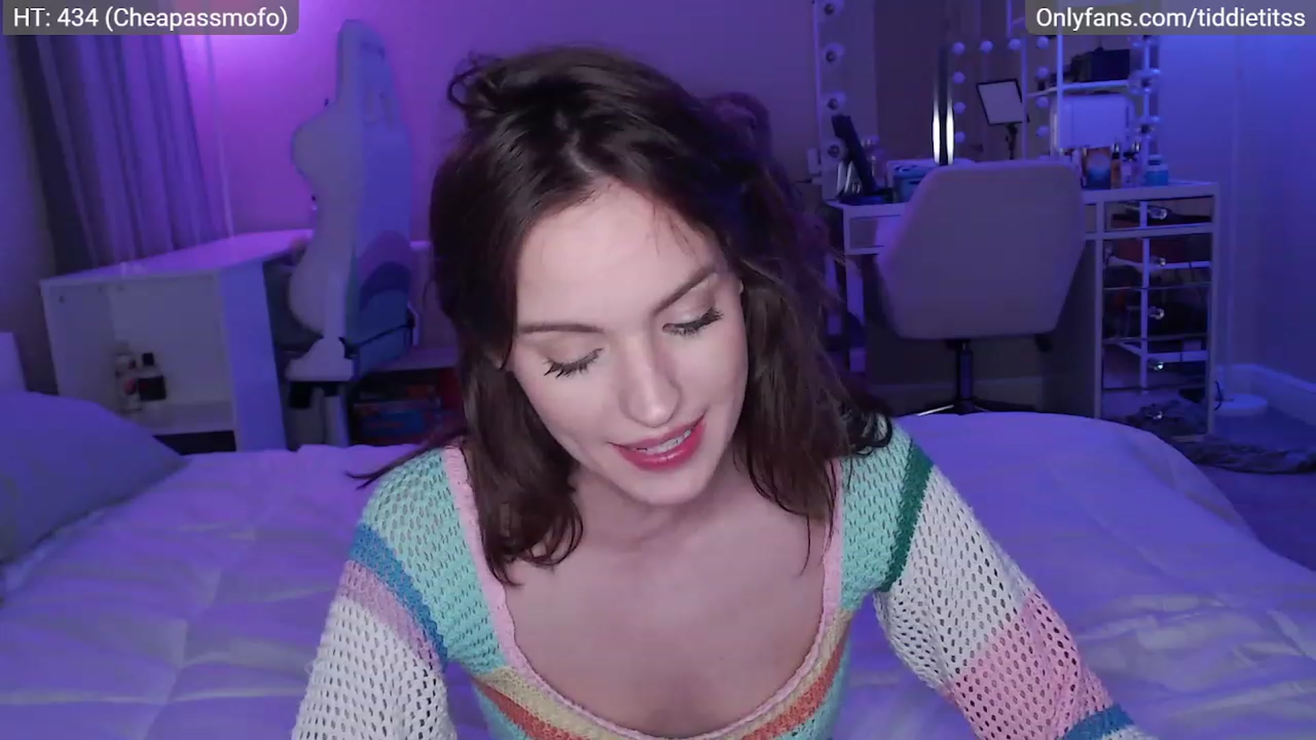 Gallery image thumbnail from tiddietitss's myfreecams stream on, 01/02/2023, 04:17 image 9 of 20