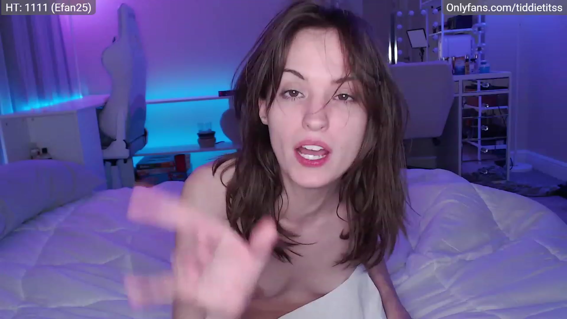 Gallery image thumbnail from tiddietitss's myfreecams stream on, 01/02/2023, 07:30 image 17 of 20
