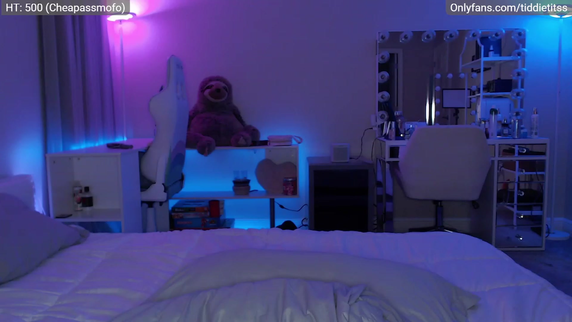 Gallery image thumbnail from tiddietitss's myfreecams stream on, 01/05/2023, 06:05 image 4 of 20