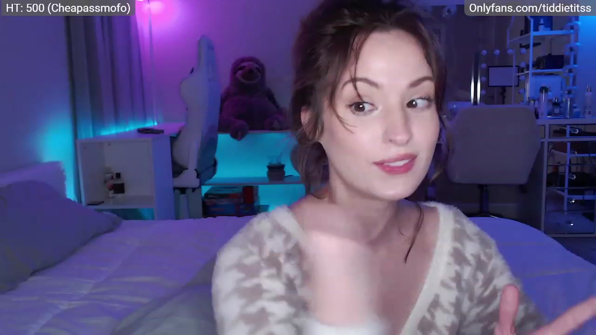 Gallery image thumbnail from tiddietitss's myfreecams stream on, 01/05/2023, 06:05 image 2 of 20