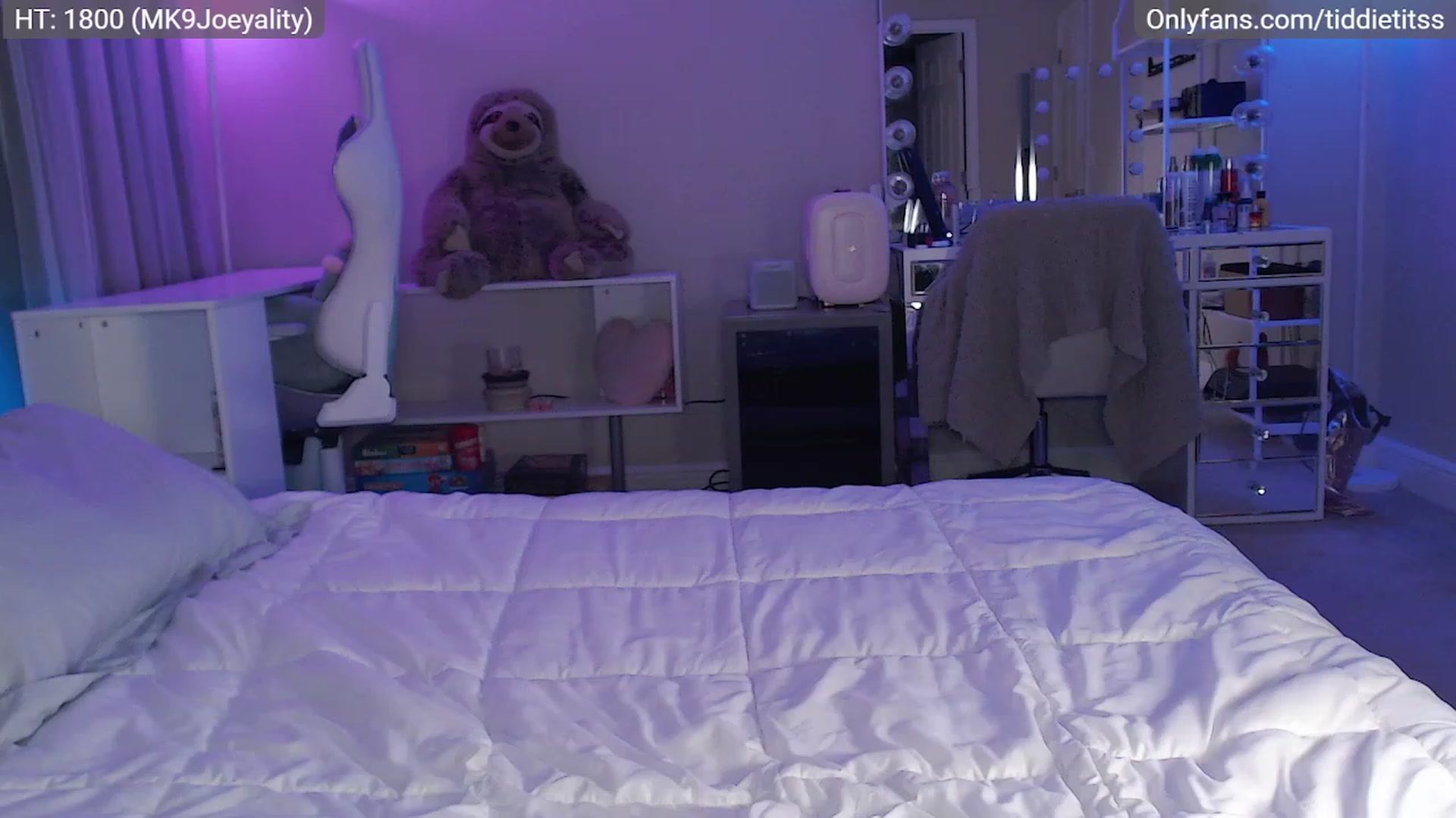 Gallery image thumbnail from tiddietitss's myfreecams stream on, 01/12/2023, 09:33 image 12 of 20