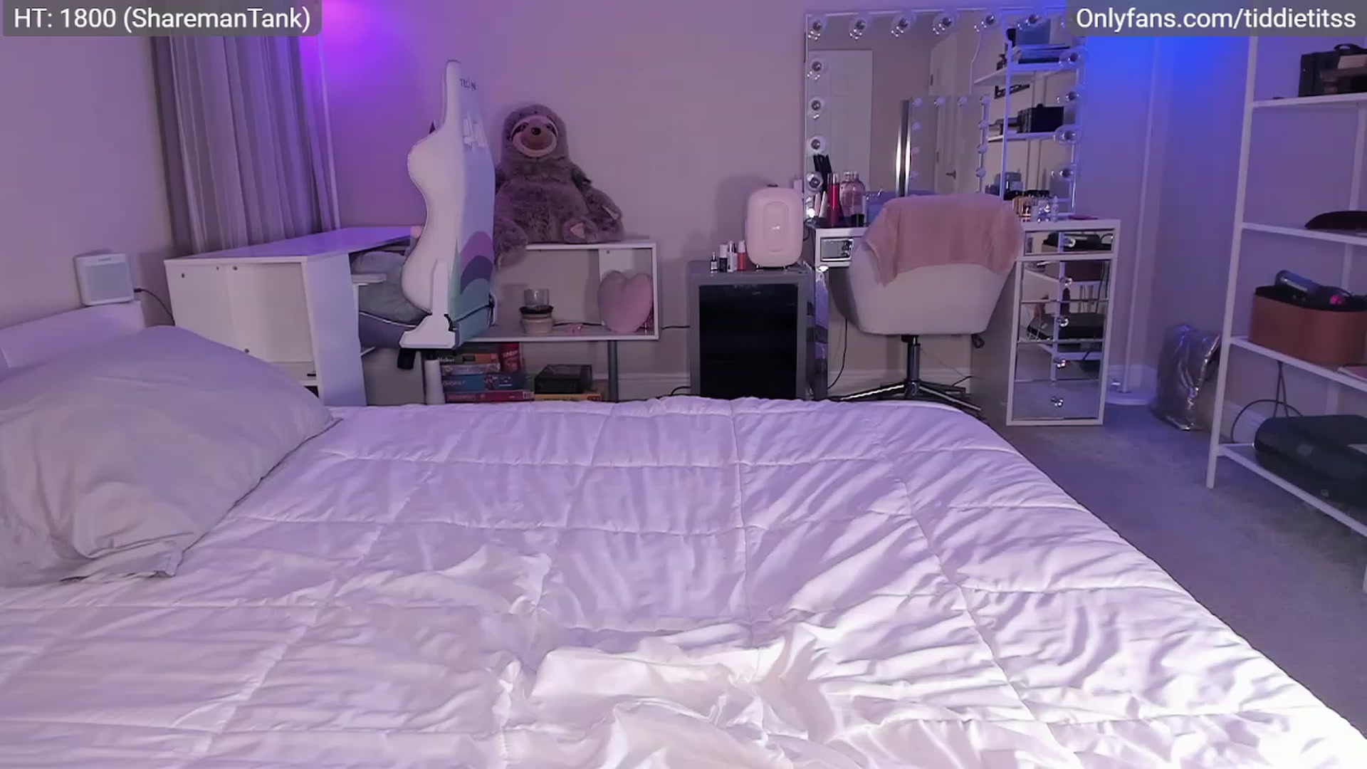 Gallery image thumbnail from tiddietitss's myfreecams stream on, 02/01/2023, 08:23 image 3 of 20