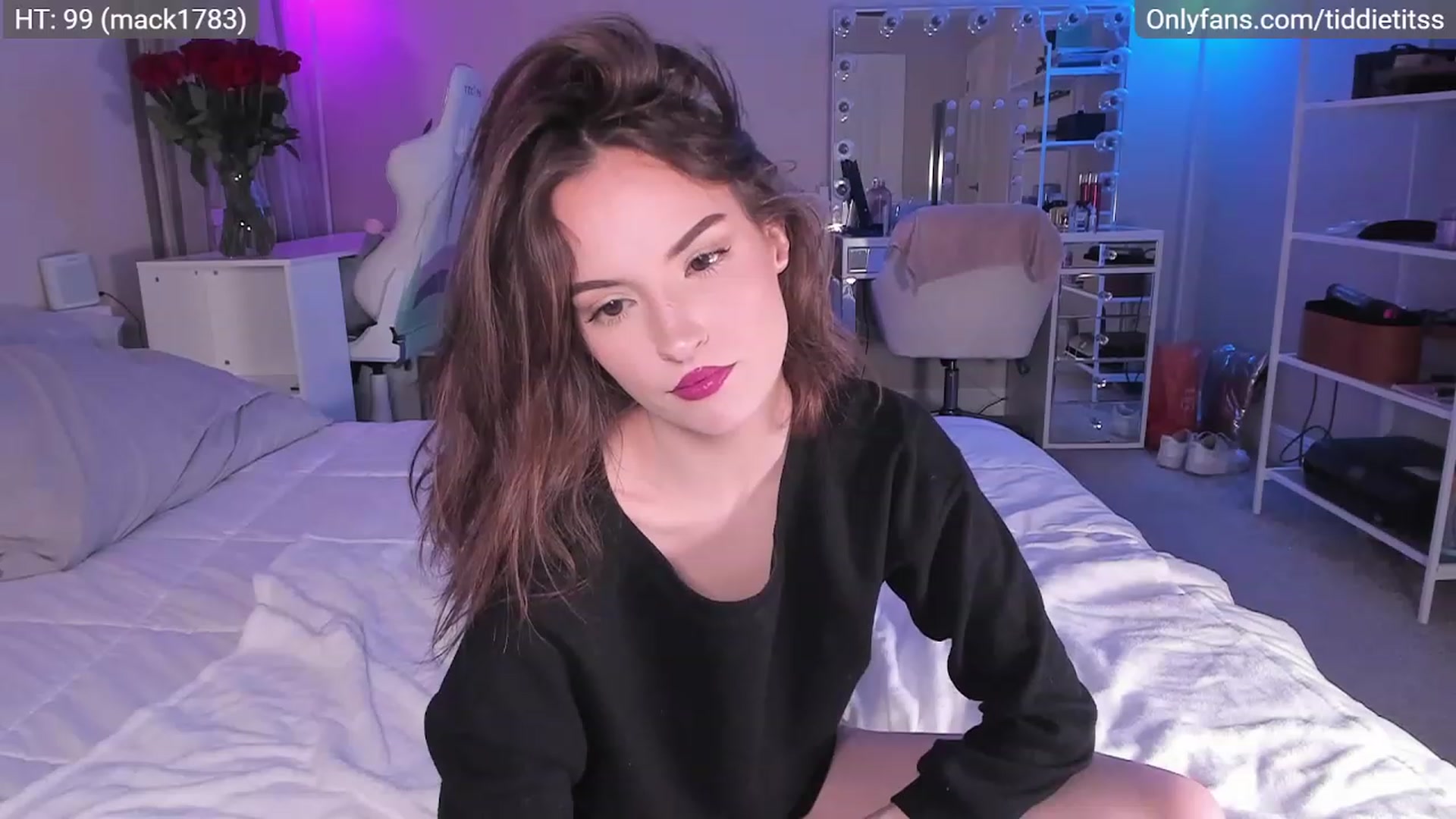 Gallery image thumbnail from tiddietitss's myfreecams stream on, 02/04/2023, 08:16 image 6 of 20