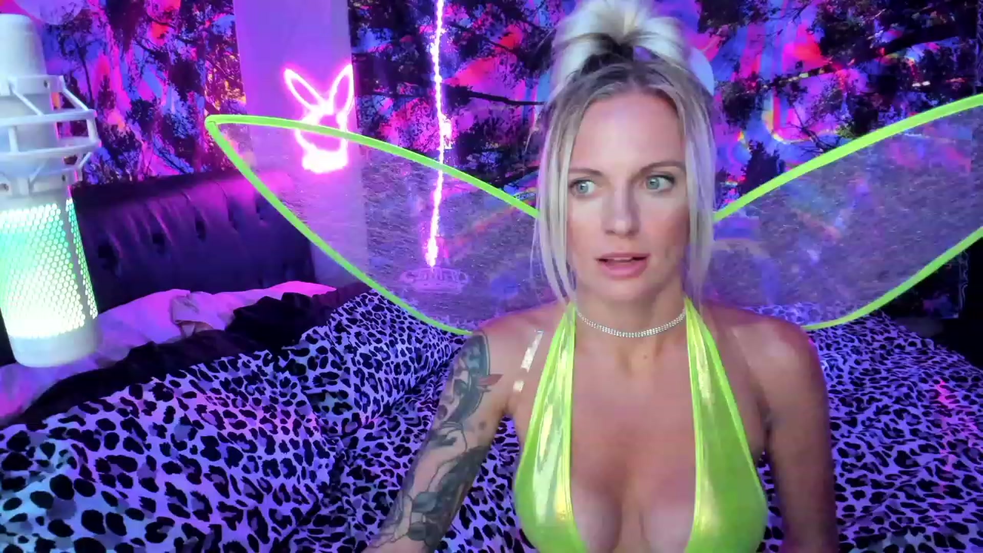 Gallery image thumbnail from tinkerr_belle's myfreecams stream on, 08/09/2023, 07:39 image 14 of 20