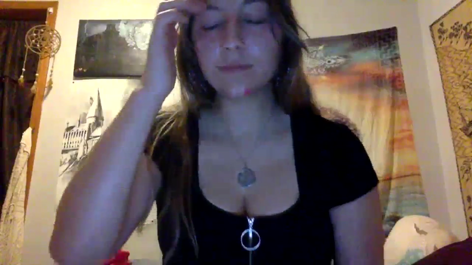Gallery image thumbnail from tinydancer4's myfreecams stream on, 10/03/2023, 01:17 image 10 of 20