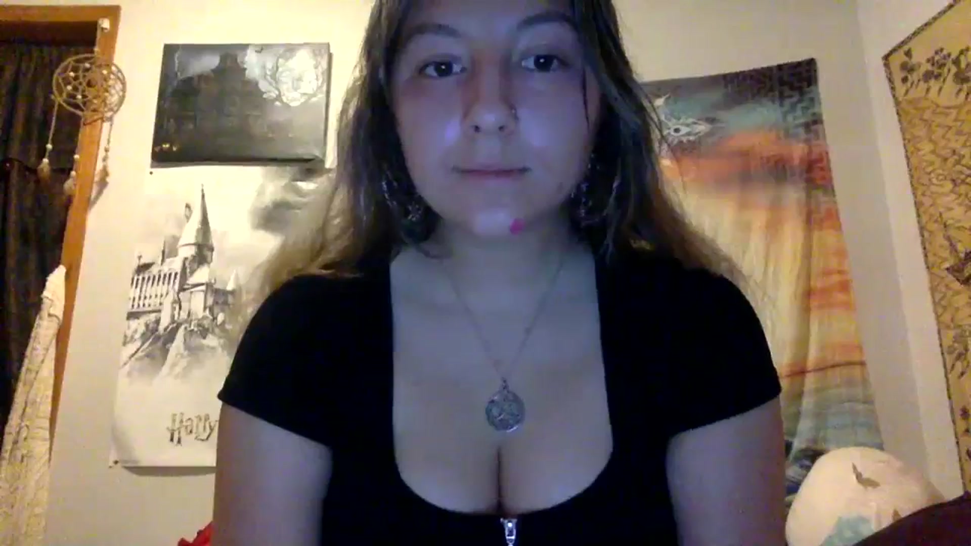 Gallery image thumbnail from tinydancer4's myfreecams stream on, 10/03/2023, 01:17 image 15 of 20