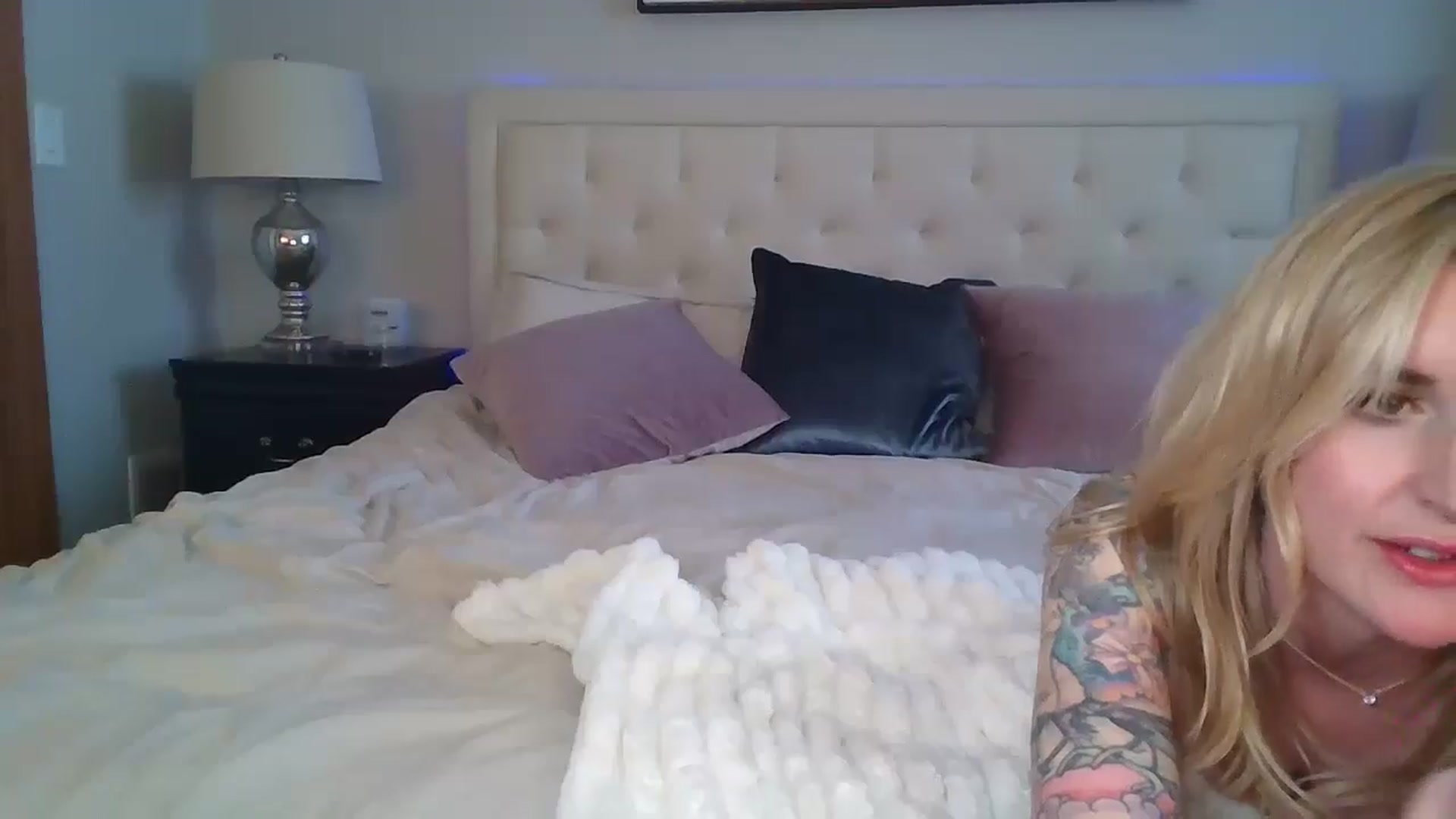 Gallery image thumbnail from tittee_mcgee's myfreecams stream on, 02/16/2025, 18:51 image 9 of 20
