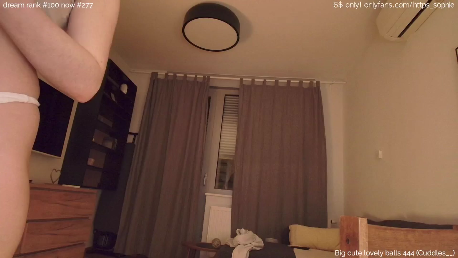 Gallery image thumbnail from tokencunt's myfreecams stream on, 02/11/2025, 24:01 image 12 of 20