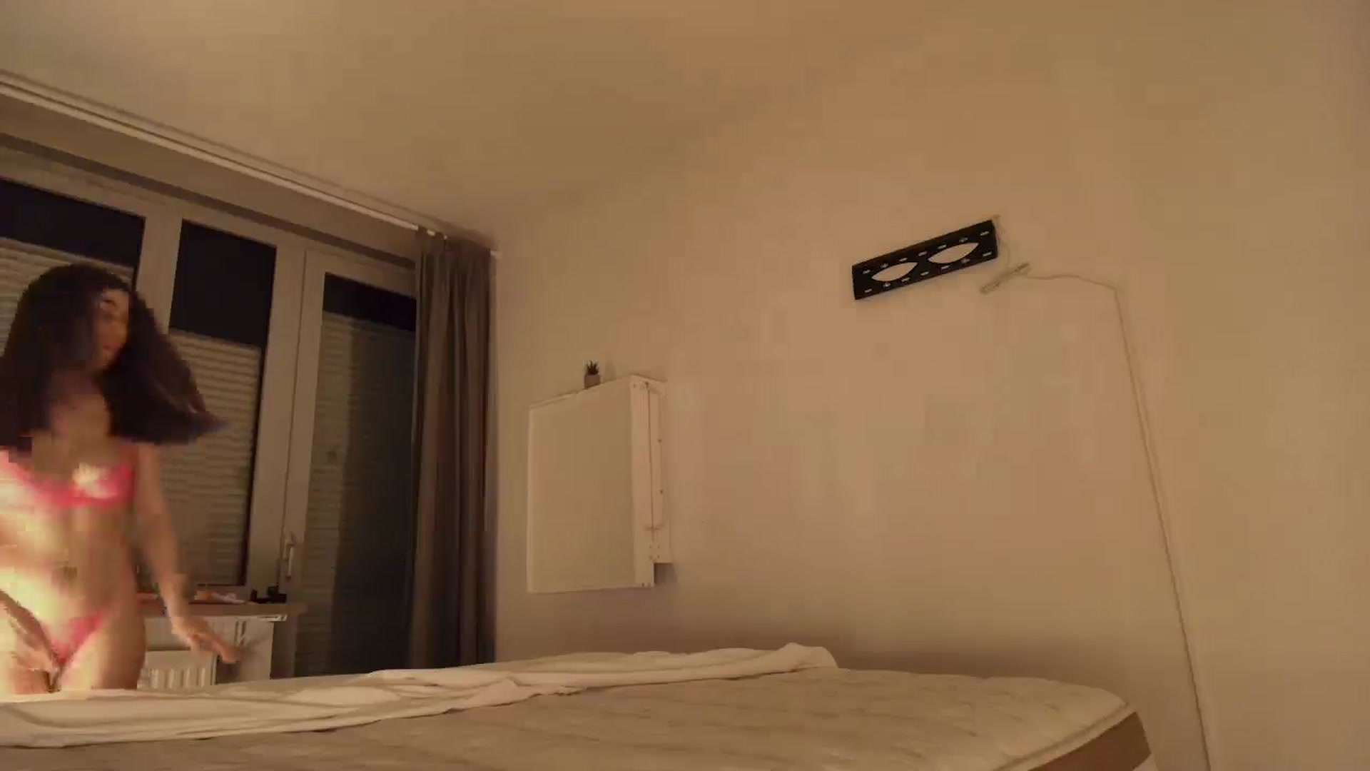 Gallery image thumbnail from tokencunt's myfreecams stream on, 02/11/2025, 01:57 image 6 of 20